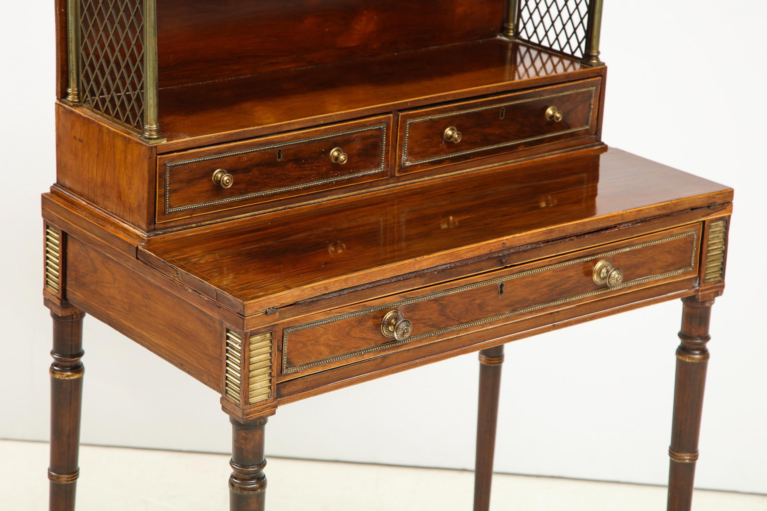 Kleiner Regency-Schreibtisch im Angebot 9