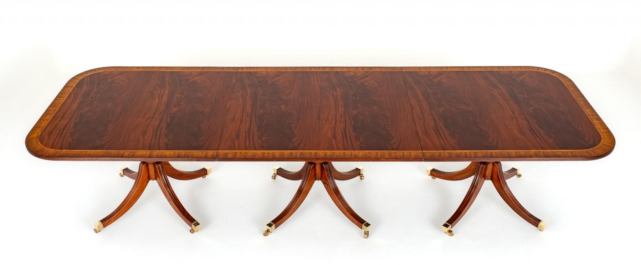Late 20th Century Regency Dining Table Extending 16 Feet Mahogany For Sale