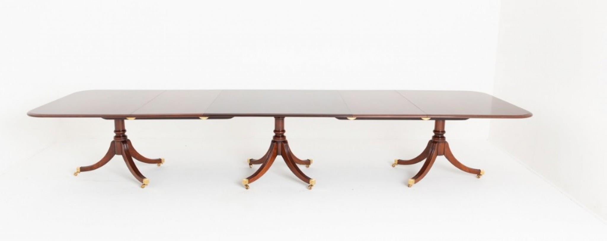 Regency Dining Table Mahogany 18 Seater Pedestal Tables In Good Condition In Potters Bar, GB