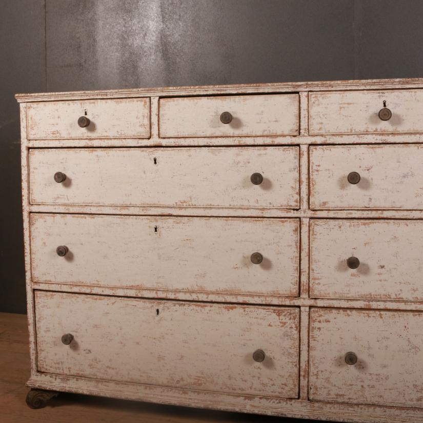 Pretty regency painted double chest of drawers on cast iron feet. 1820

Reference: 5990

Dimensions
61 inches (155 cms) Wide
20.5 inches (52 cms) Deep
35.5 inches (90 cms) High
