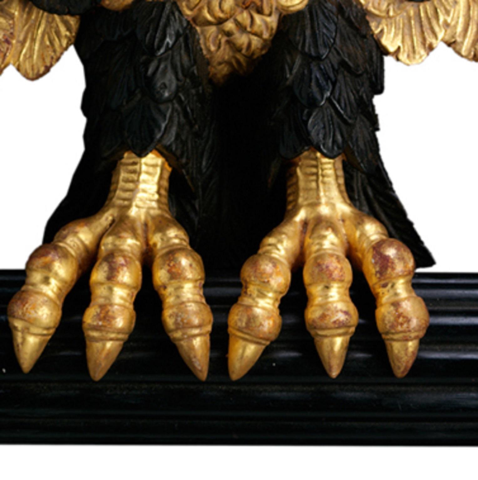 Regency Eagle Over-Door (Handgeschnitzt) im Angebot