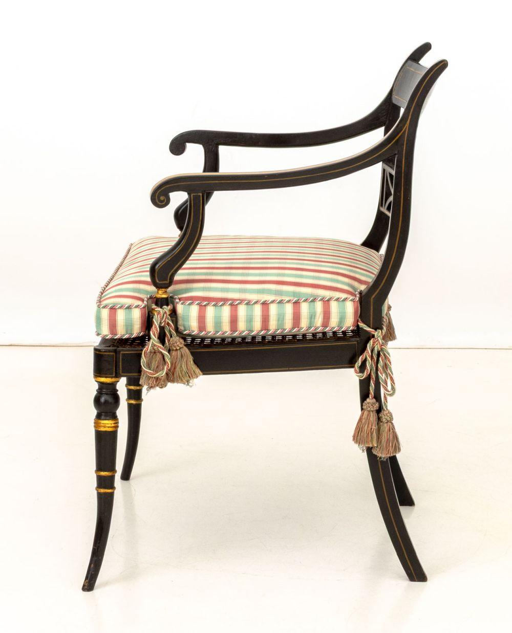 Regency Ebonized and Gilt Armchair, 19th C. Británico en venta