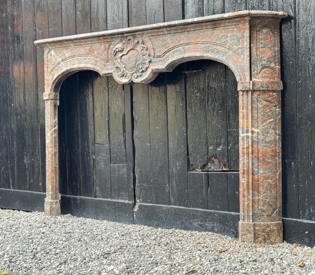 Chimenea Regency de mármol de Rance, siglo XVIII en venta 2