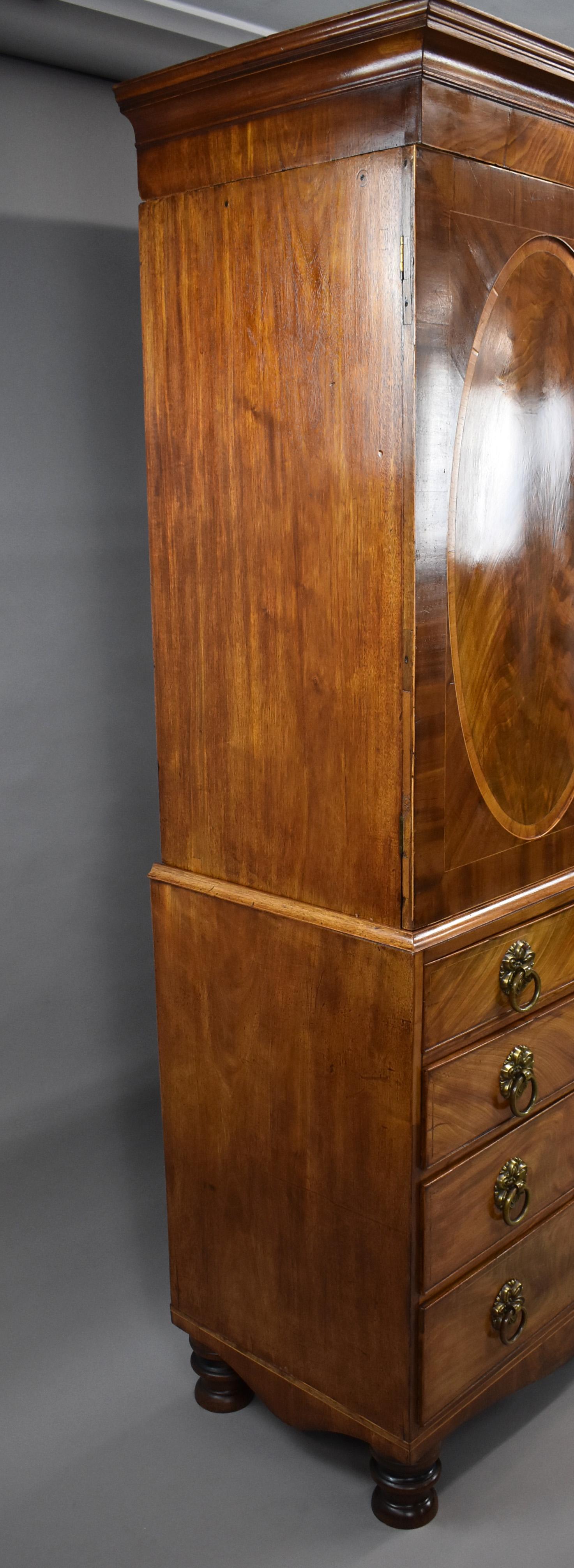 Regency Flame Mahogany Linen Press In Good Condition For Sale In Chelmsford, Essex