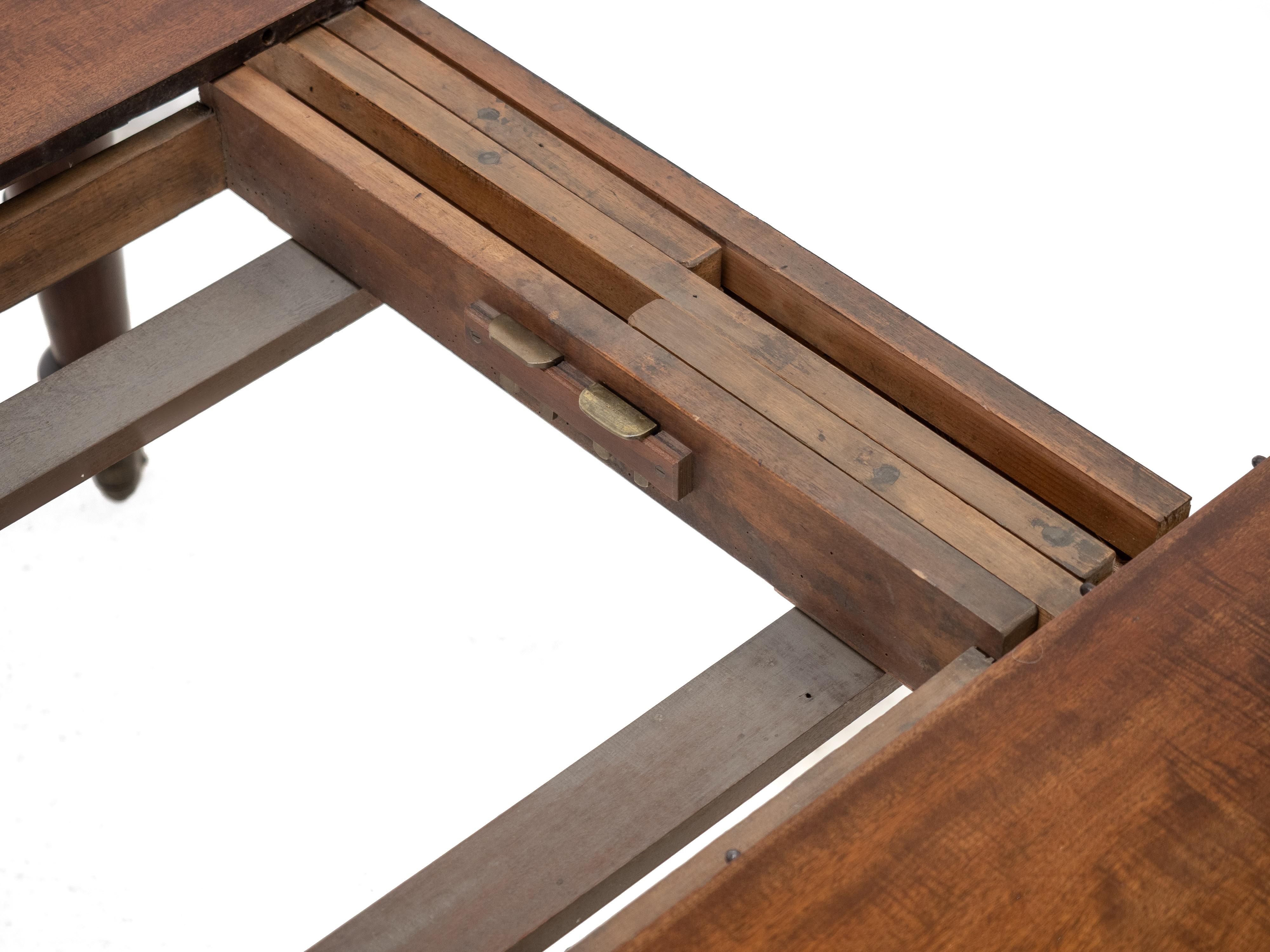 Regency George IV Mahogany Pull-out Extending Small Dining Table, c.1820 For Sale 7