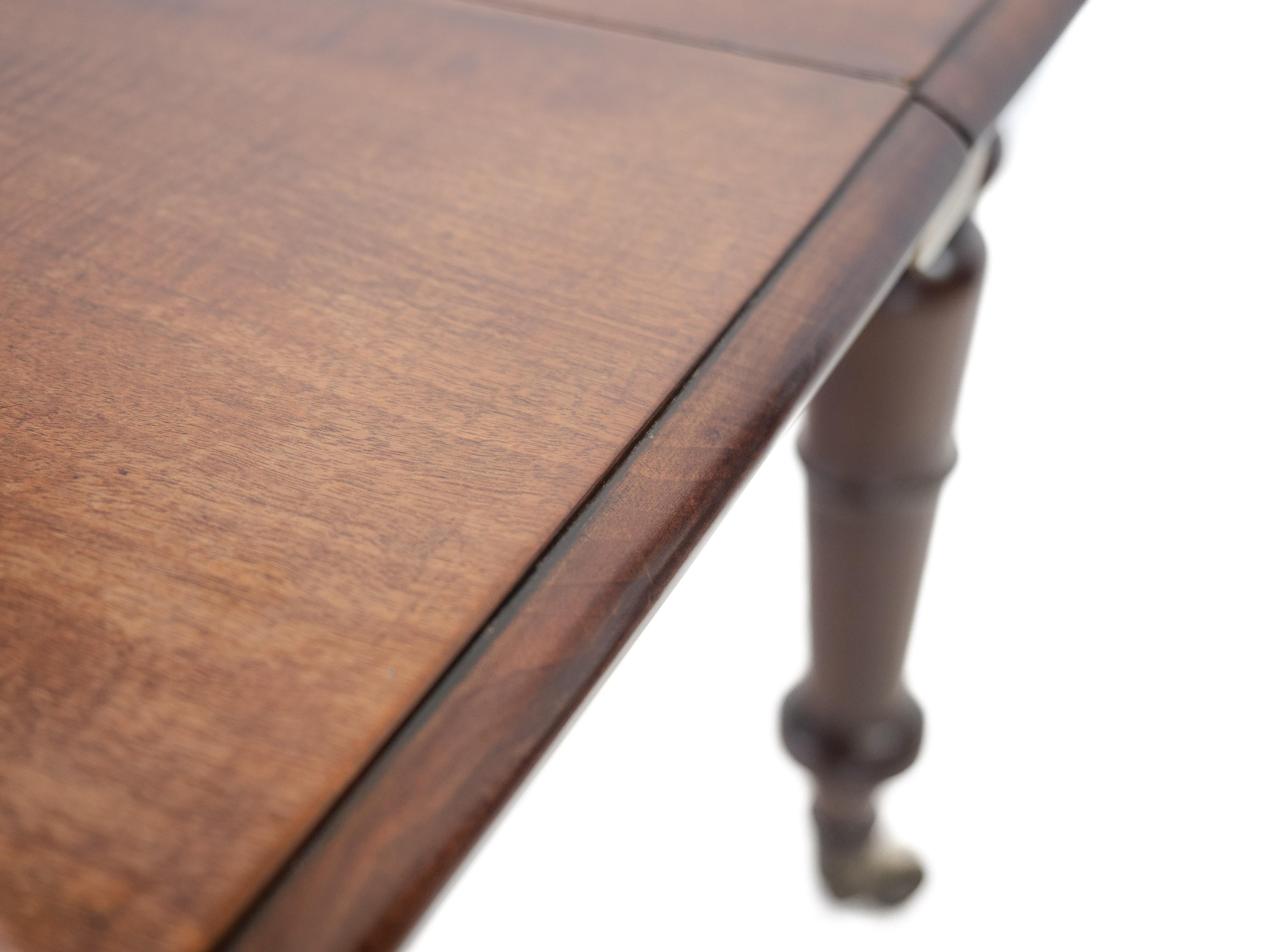 Regency George IV Mahogany Pull-out Extending Small Dining Table, c.1820 For Sale 14