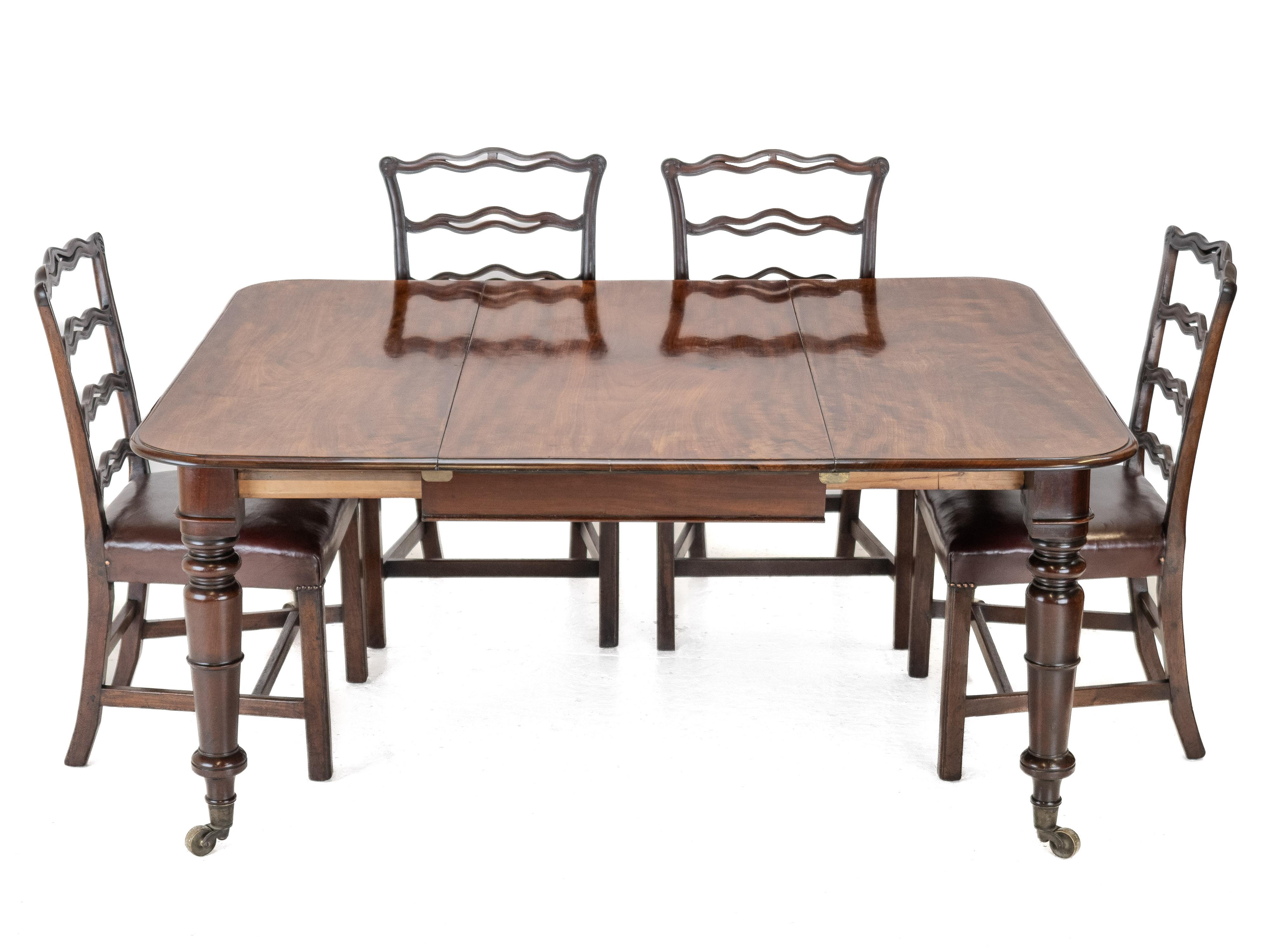 Regency George IV Mahogany Pull-out Extending Small Dining Table, c.1820 For Sale 1