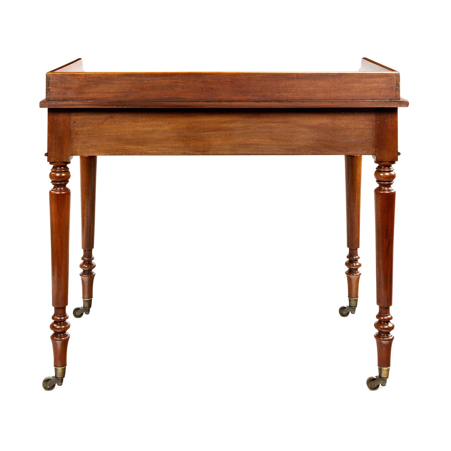 Regency Gillows Mahogany Wash Stand In Good Condition In Northwich, GB