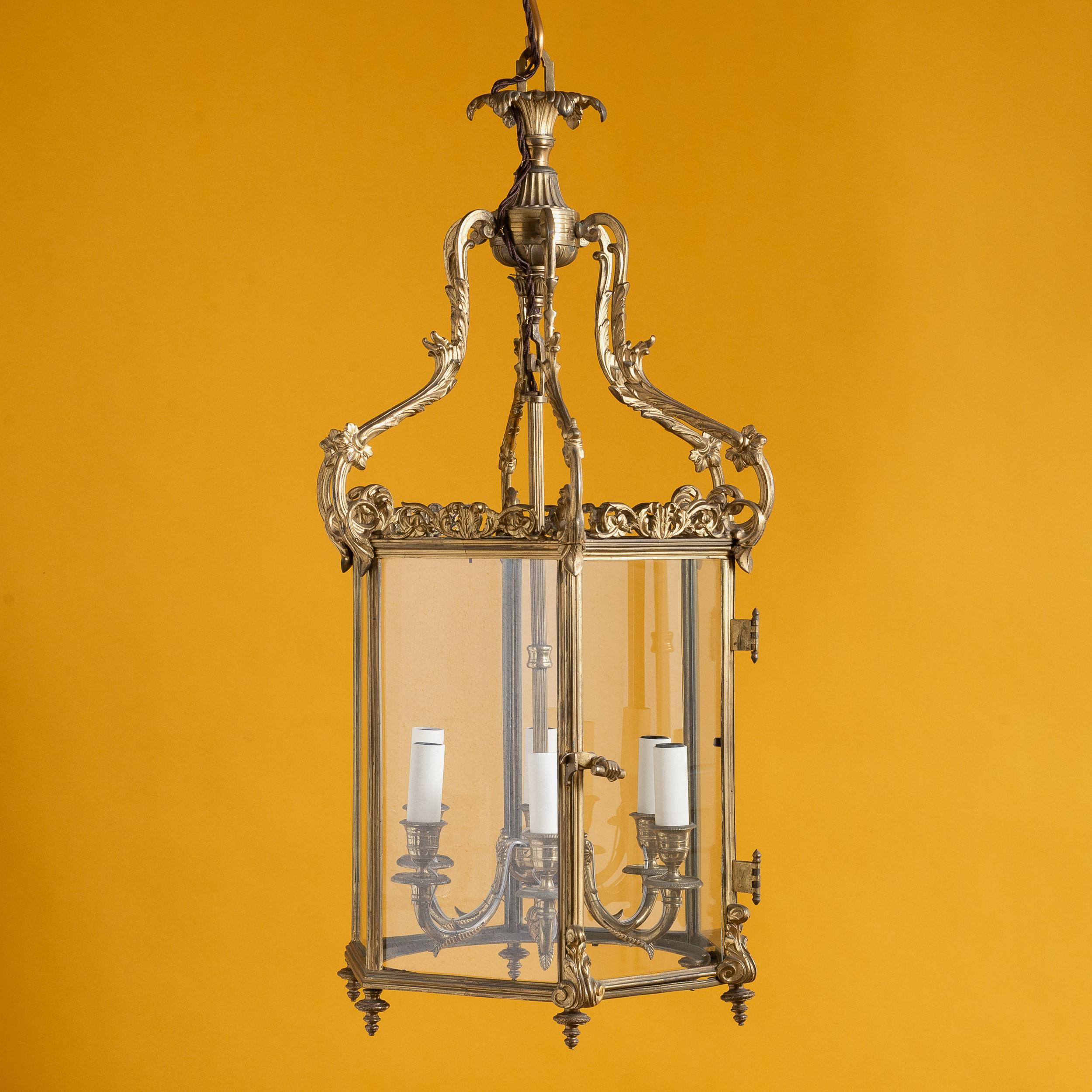 Regency-Hallenlaterne aus vergoldetem Messing (19. Jahrhundert) im Angebot