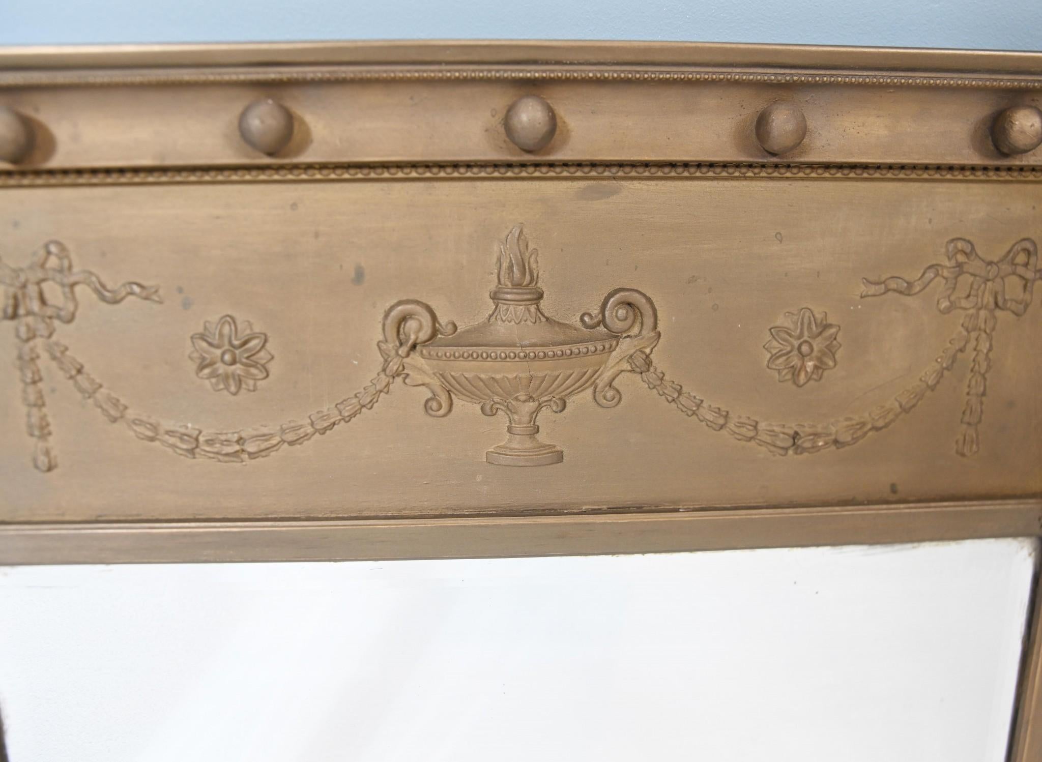 Regency Miroir de style Régence doré 1810 Classical Adams en vente