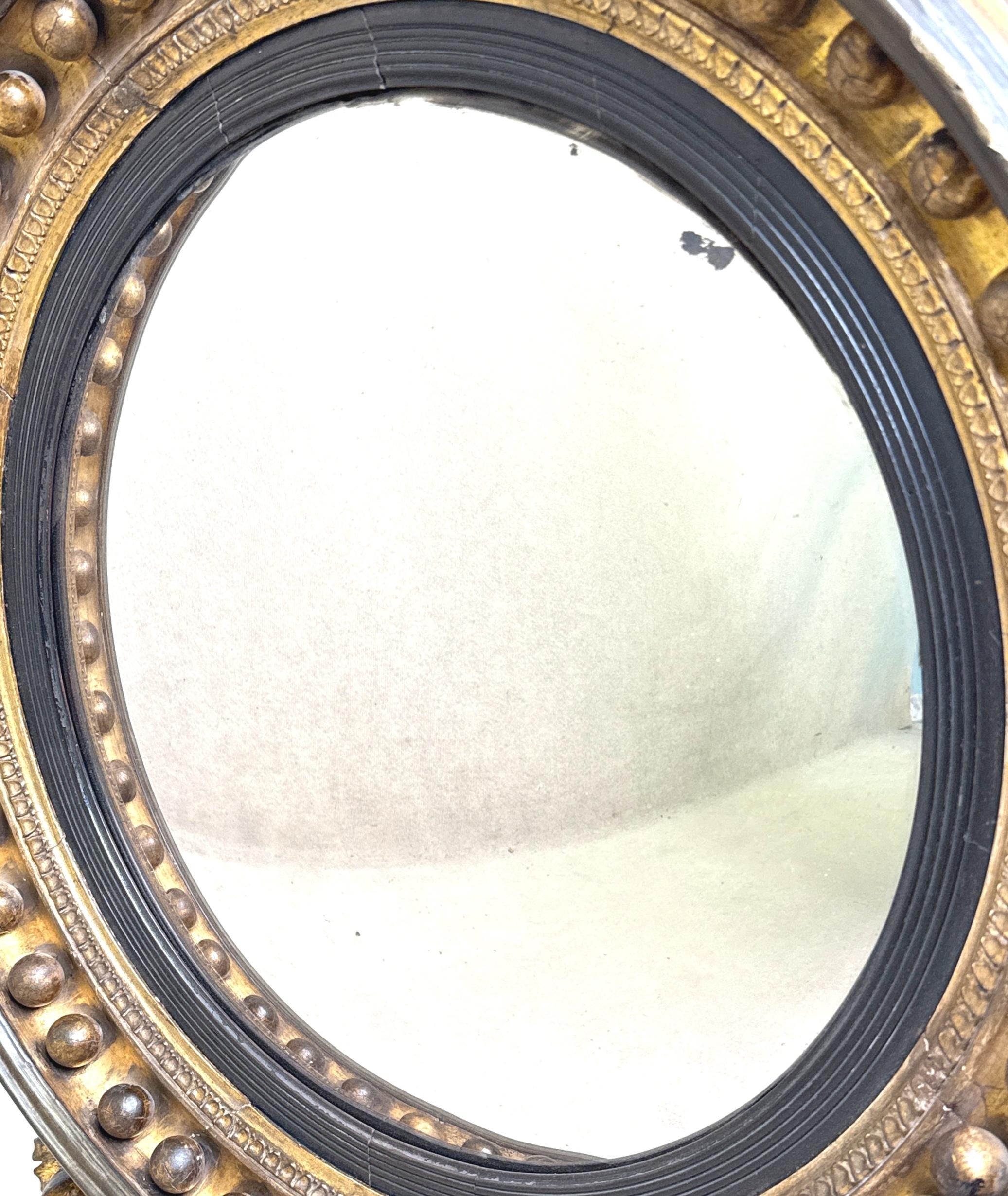 XIXe siècle Miroir circulaire convexe en bois doré Regency en vente