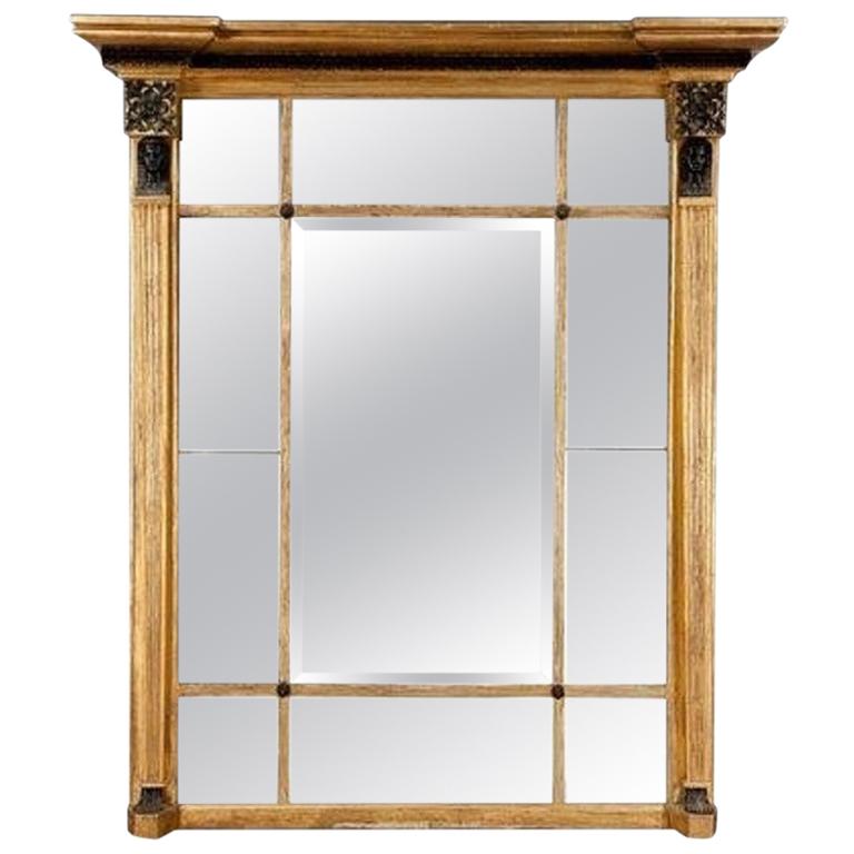 Miroir à trumeau en bois doré de style Régence avec une intéressante provenance en vente