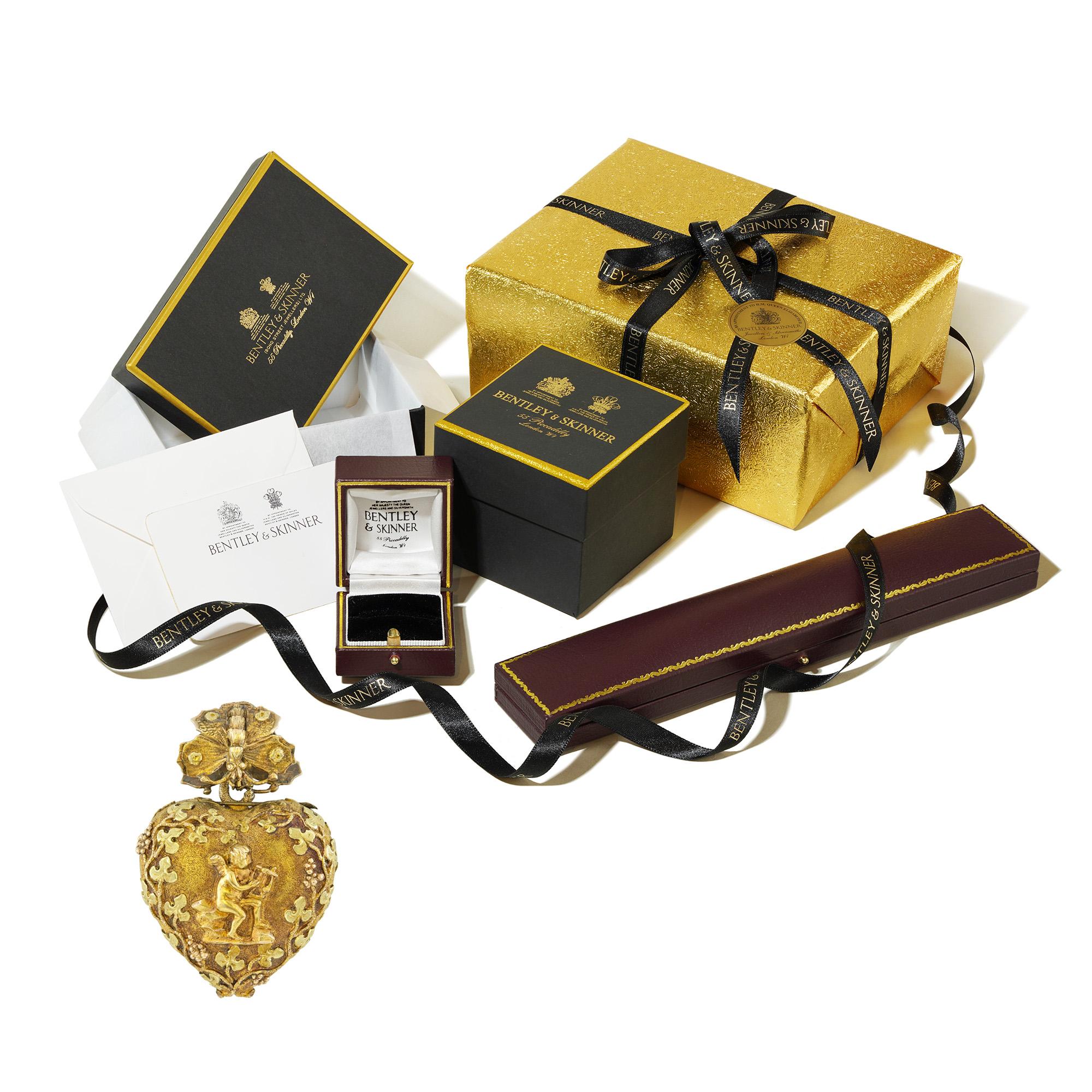 Regency Gold Heart Locket Pendant In Excellent Condition In London, GB