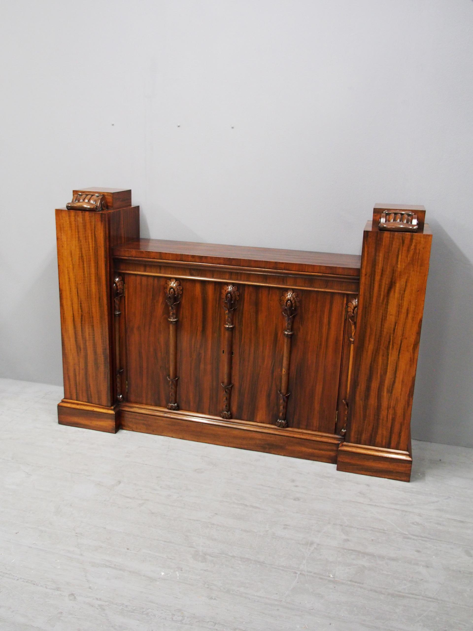 Regency Goncalo Alves Cabinet In Good Condition For Sale In Edinburgh, GB