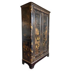 Handbemalter, vergoldeter Chinoiserie-Schrank im Regency-Stil