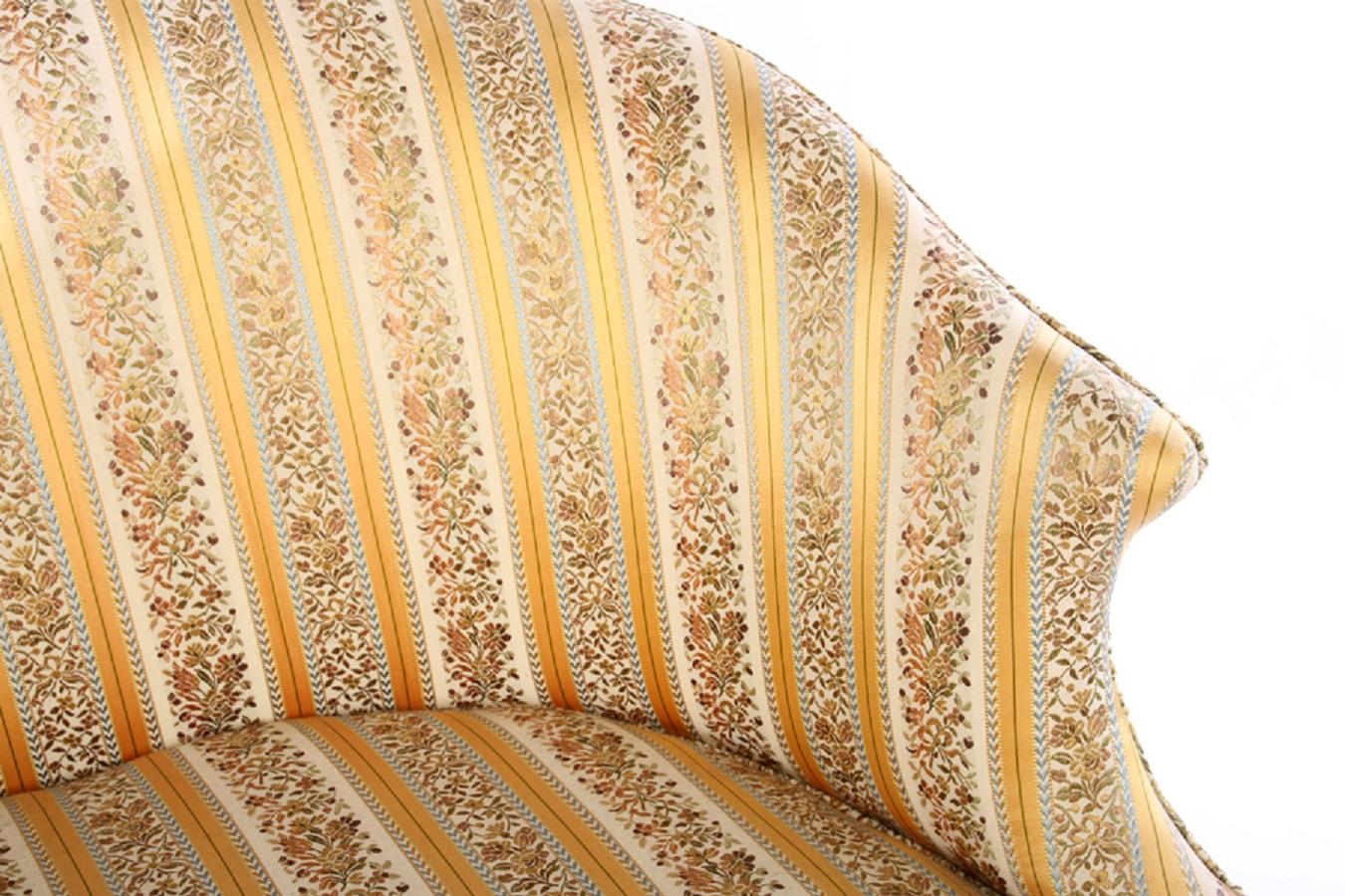 Canapé Regency Hepplewhite Camelback, Angleterre, vers 1795 Bon état - En vente à Alexandria, VA
