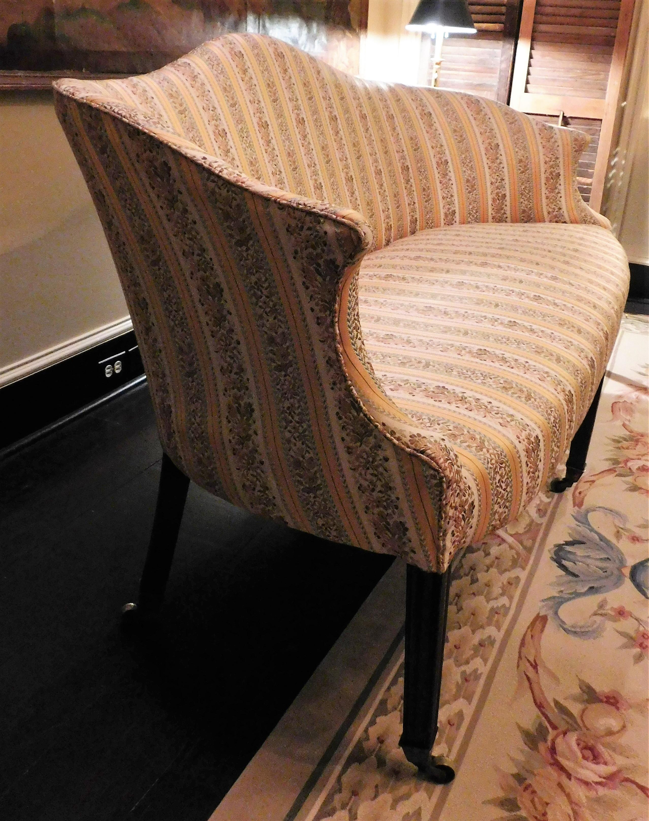 Canapé Regency Hepplewhite Camelback, Angleterre, vers 1795 en vente 1