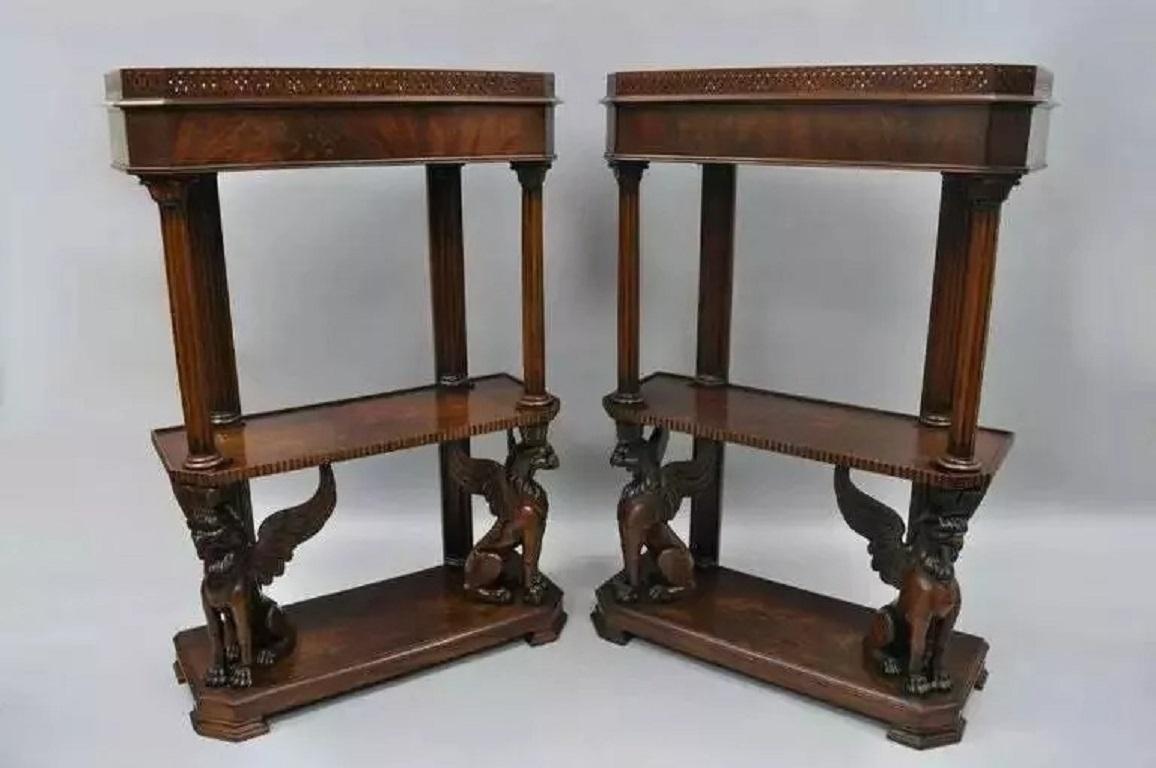Librería Griffin de caoba tallada estilo Regency Horner Soportes Curio - un par en venta 3