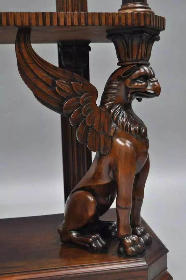 Librería Griffin de caoba tallada estilo Regency Horner Soportes Curio - un par en venta 2