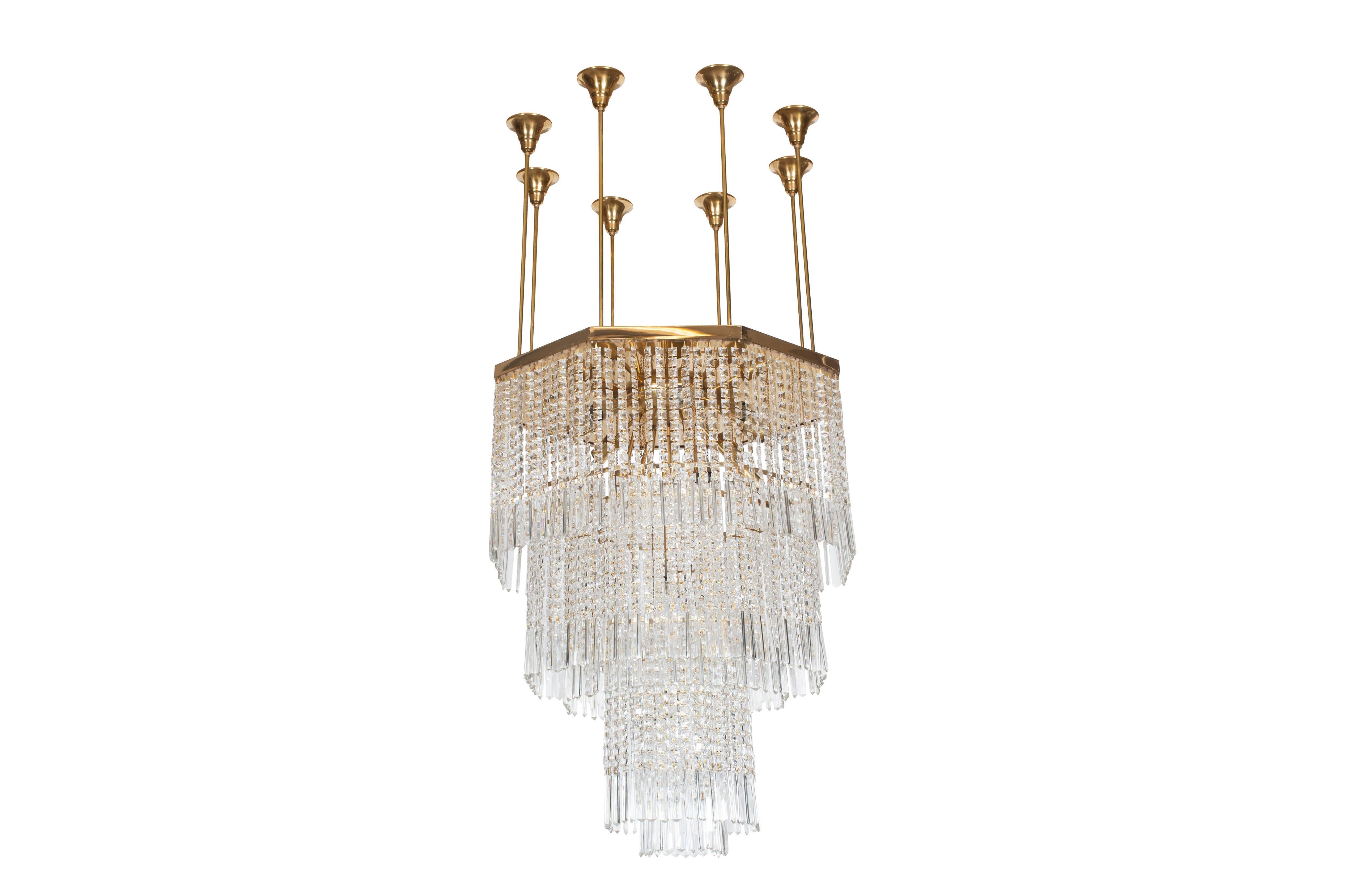 Mid-20th Century Regency Impressive Brass and Glass Chandelier, Italy, 1950s For Sale