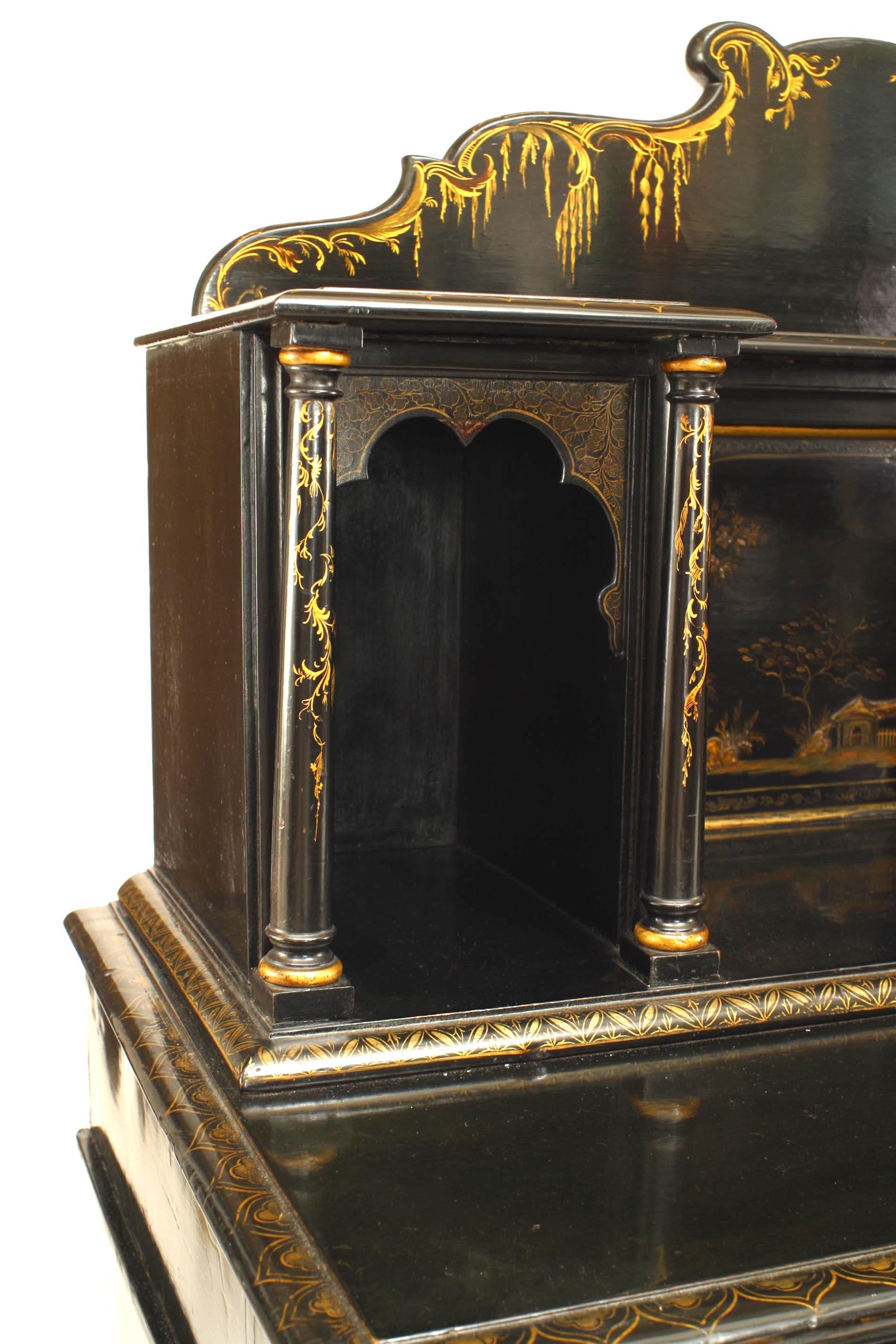Regency Lacquered Chinoiserie Sideboard In Good Condition For Sale In New York, NY