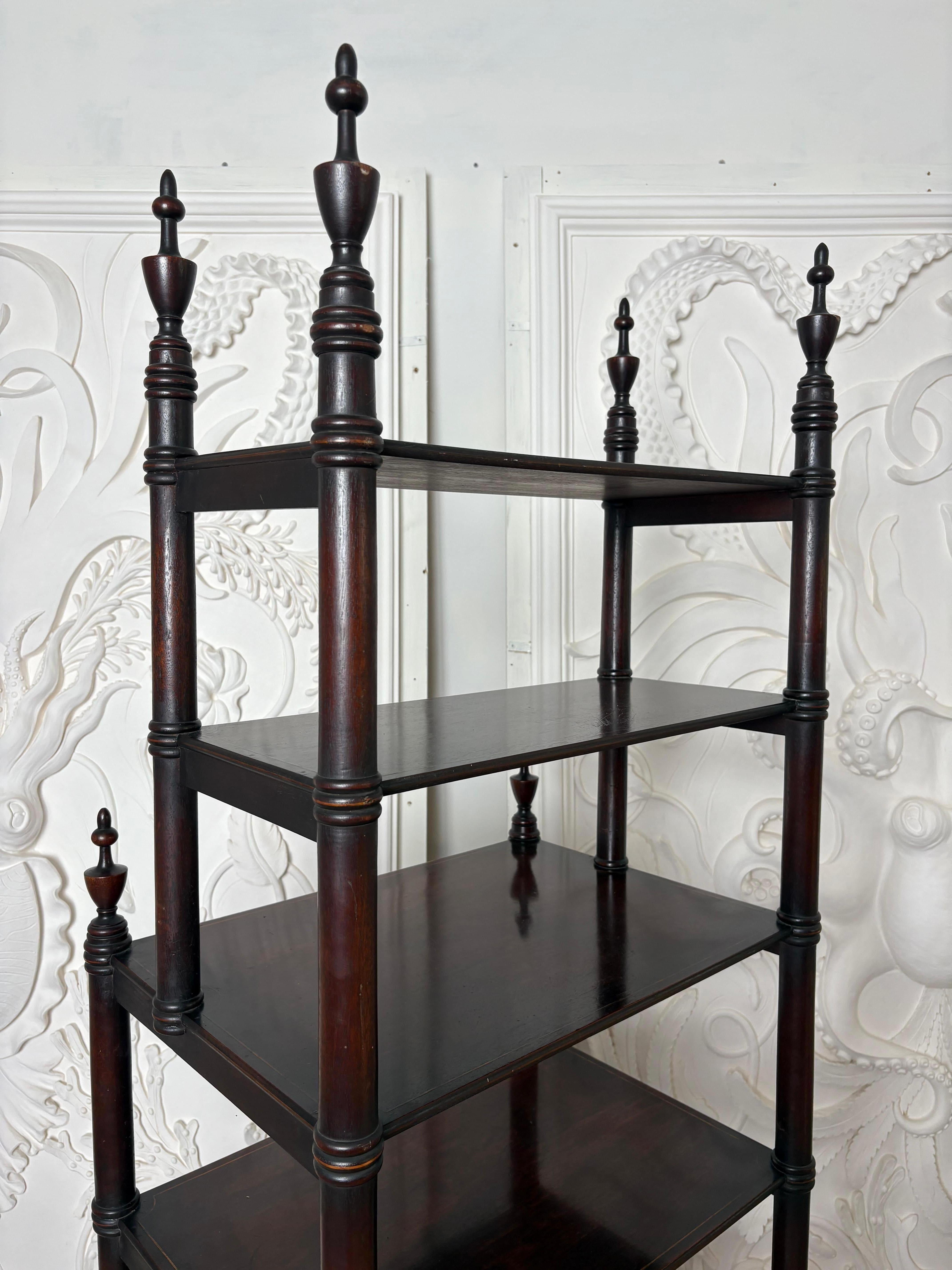 Regency Large Mahagoni Dingsbums (Britisch) im Angebot
