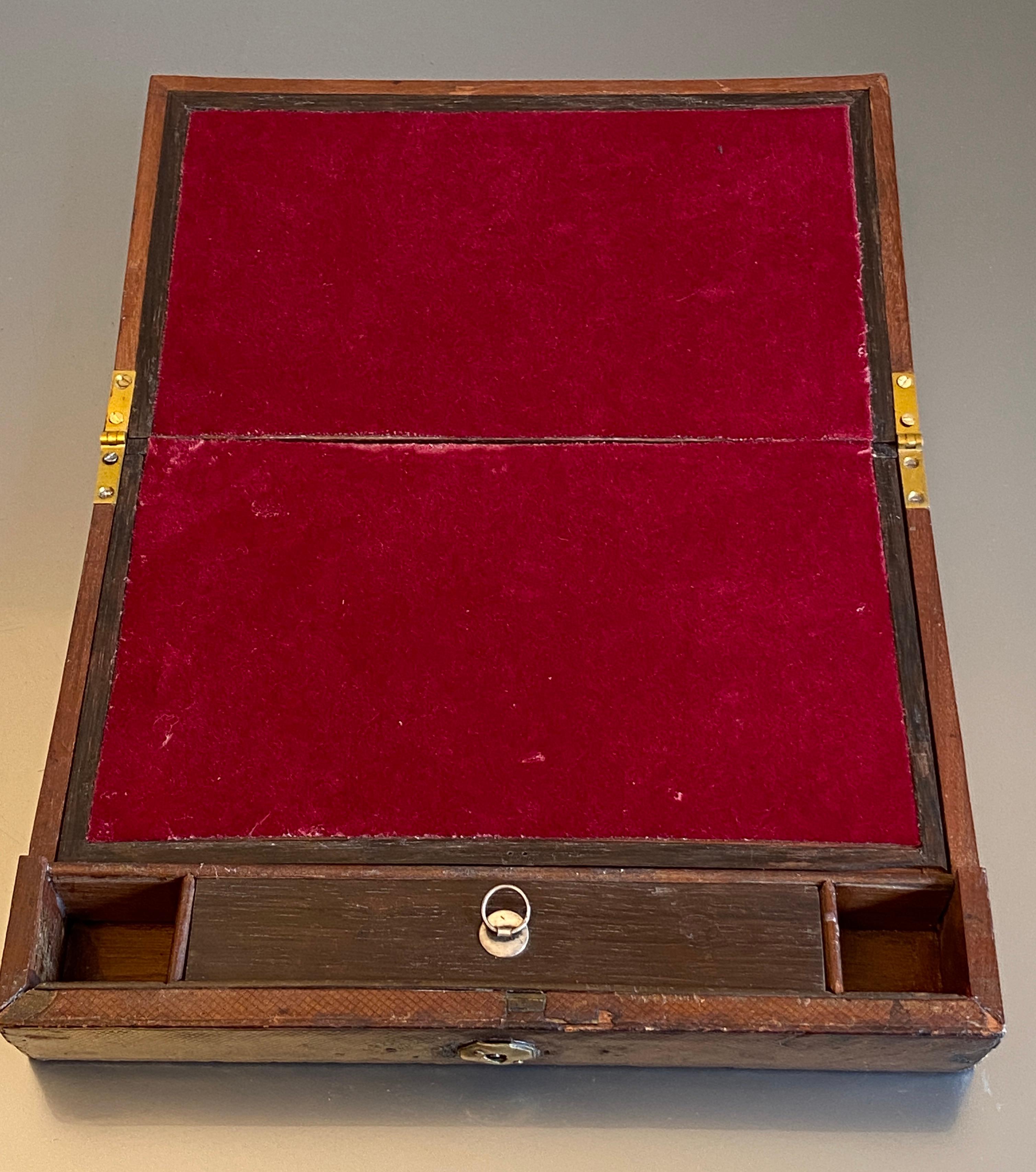 Regency Leder gebundene Schreibschräge Nähen Schmuckkästchen Graviert 