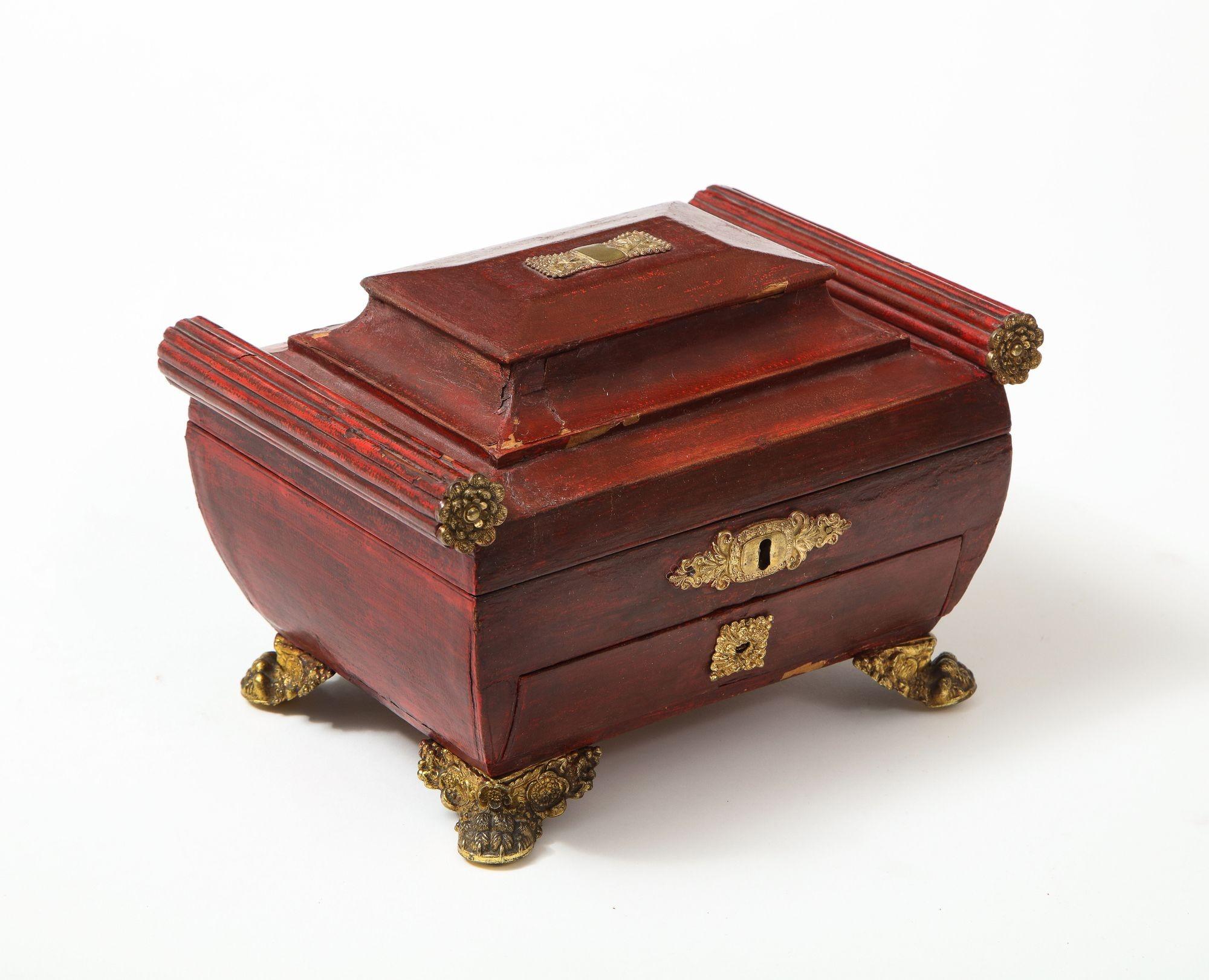 Regency Leather Box In Good Condition For Sale In Greenwich, CT