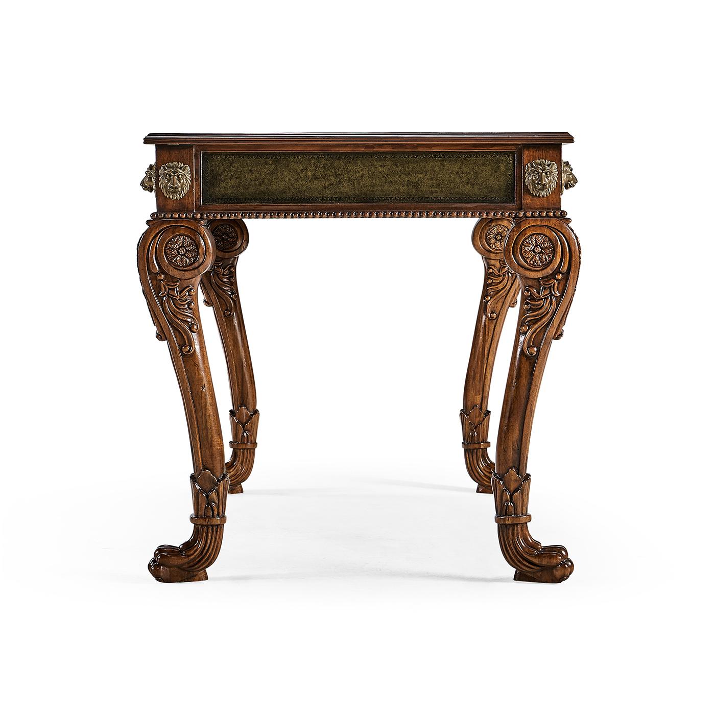 Vietnamita Scrivania Regency con piano in pelle in vendita