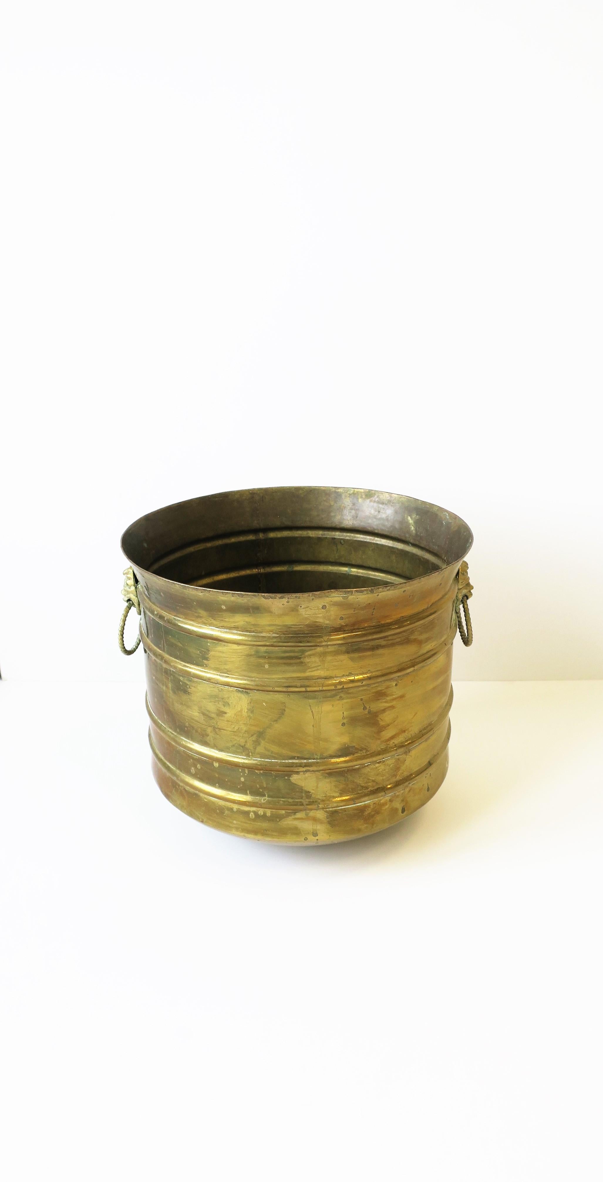 English Regency Lionhead Brass Cachepot Jardinière Plant Pot Holder