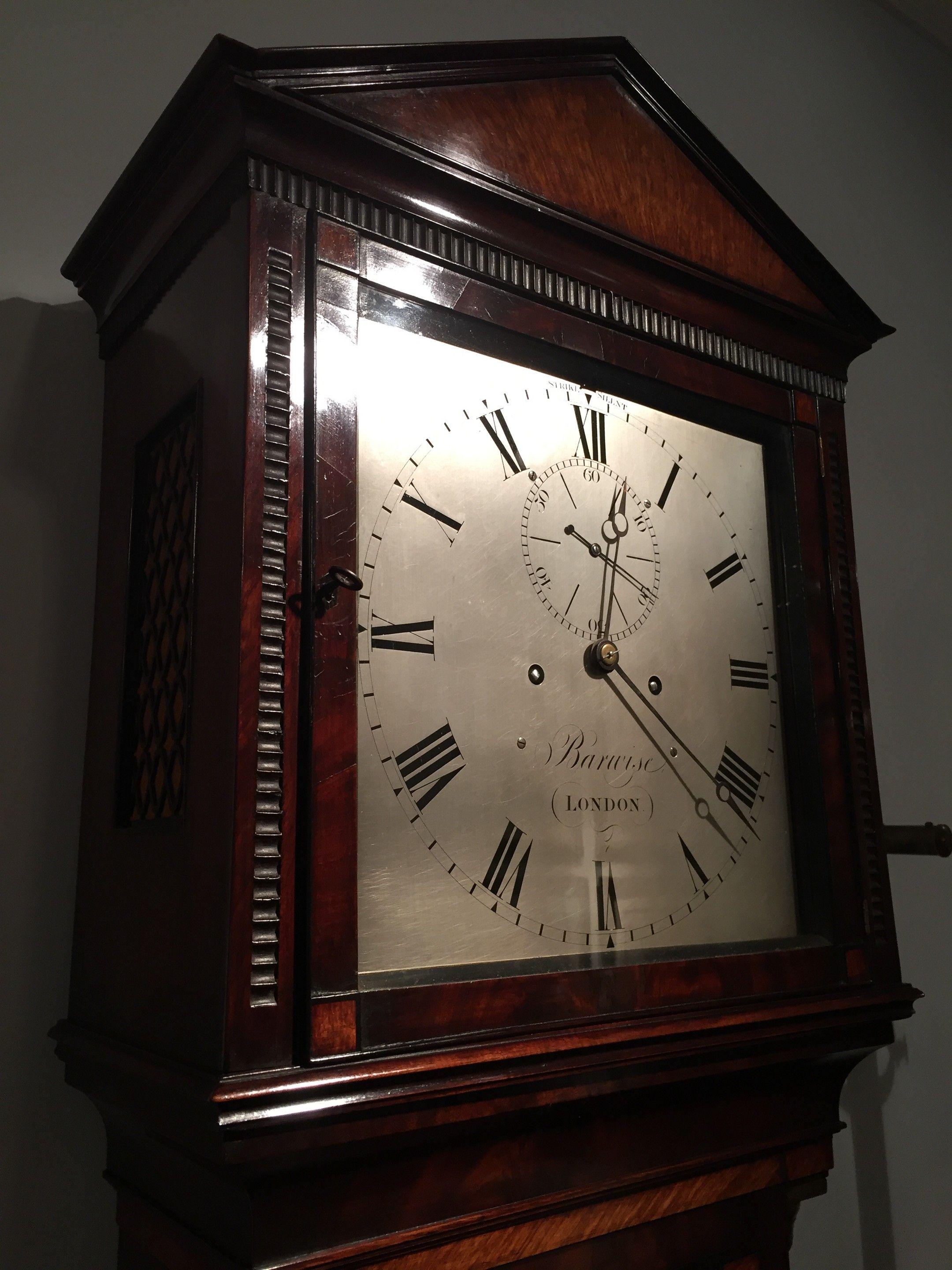 Britannique Horloge de parquet en acajou de style Régence du XIXe siècle, par John Barwise de Londres en vente