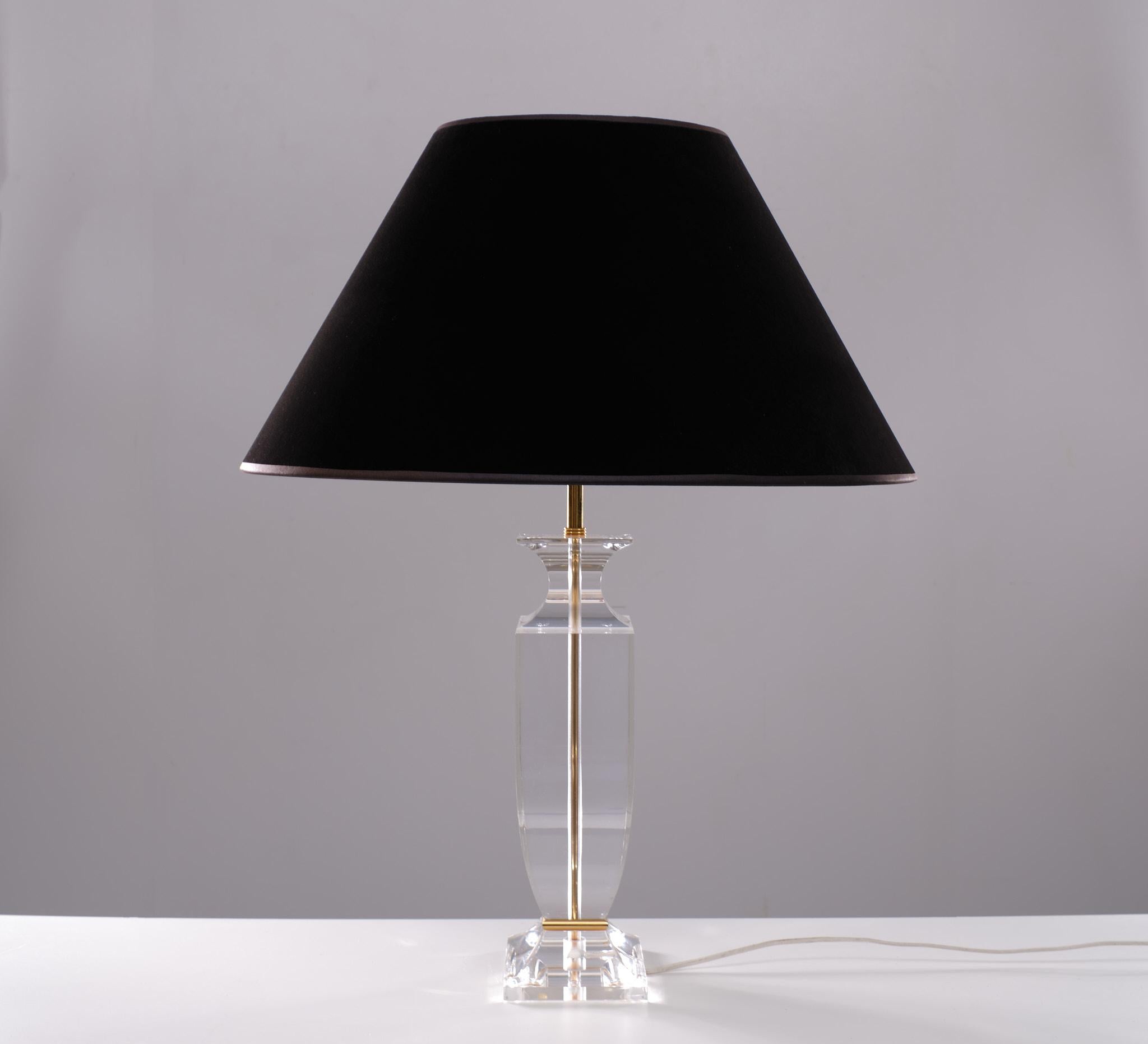 Lucite Lampe de table en lucite de style Régence, 1970, France  en vente