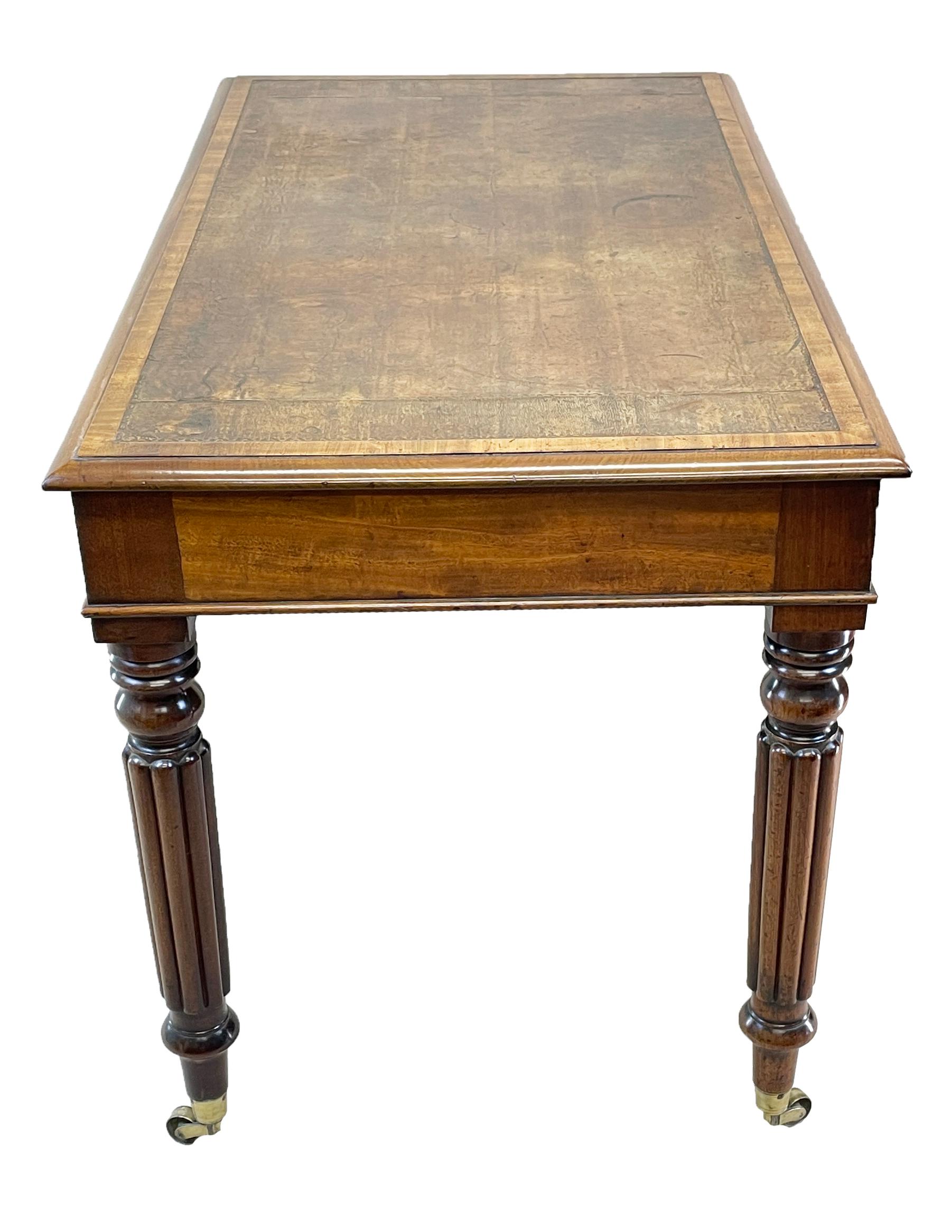 Regency Mahogany 19th Century Writing Table In Good Condition In Bedfordshire, GB