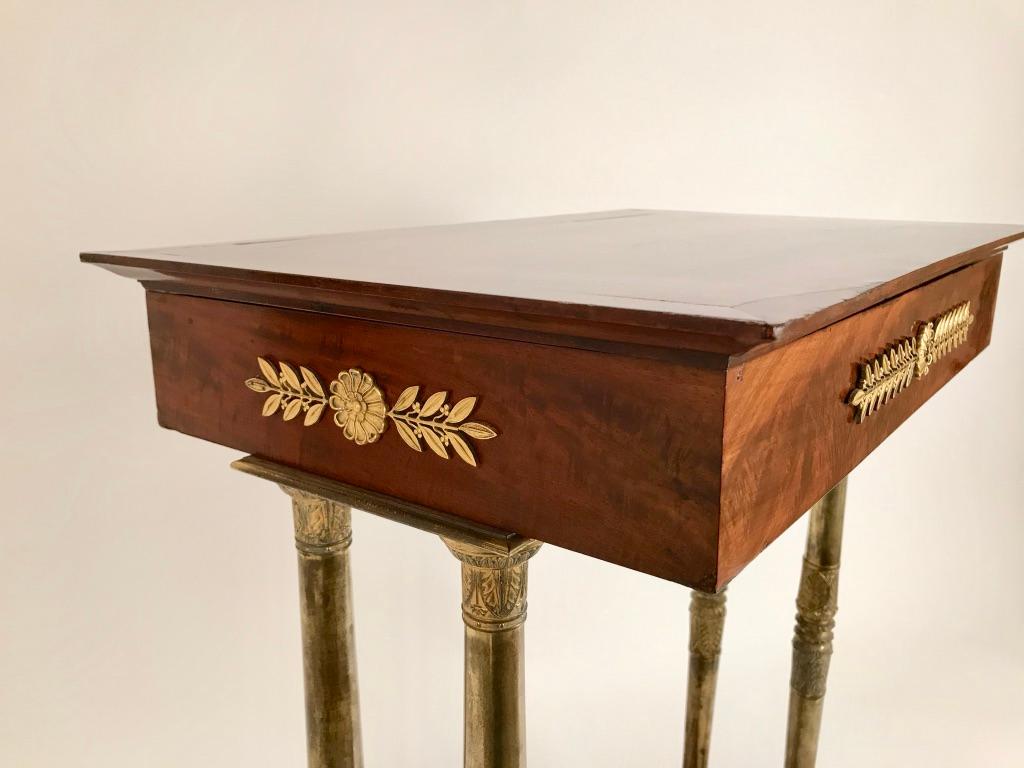 Regency Mahogany and Gilt Bronze Side Table For Sale 1