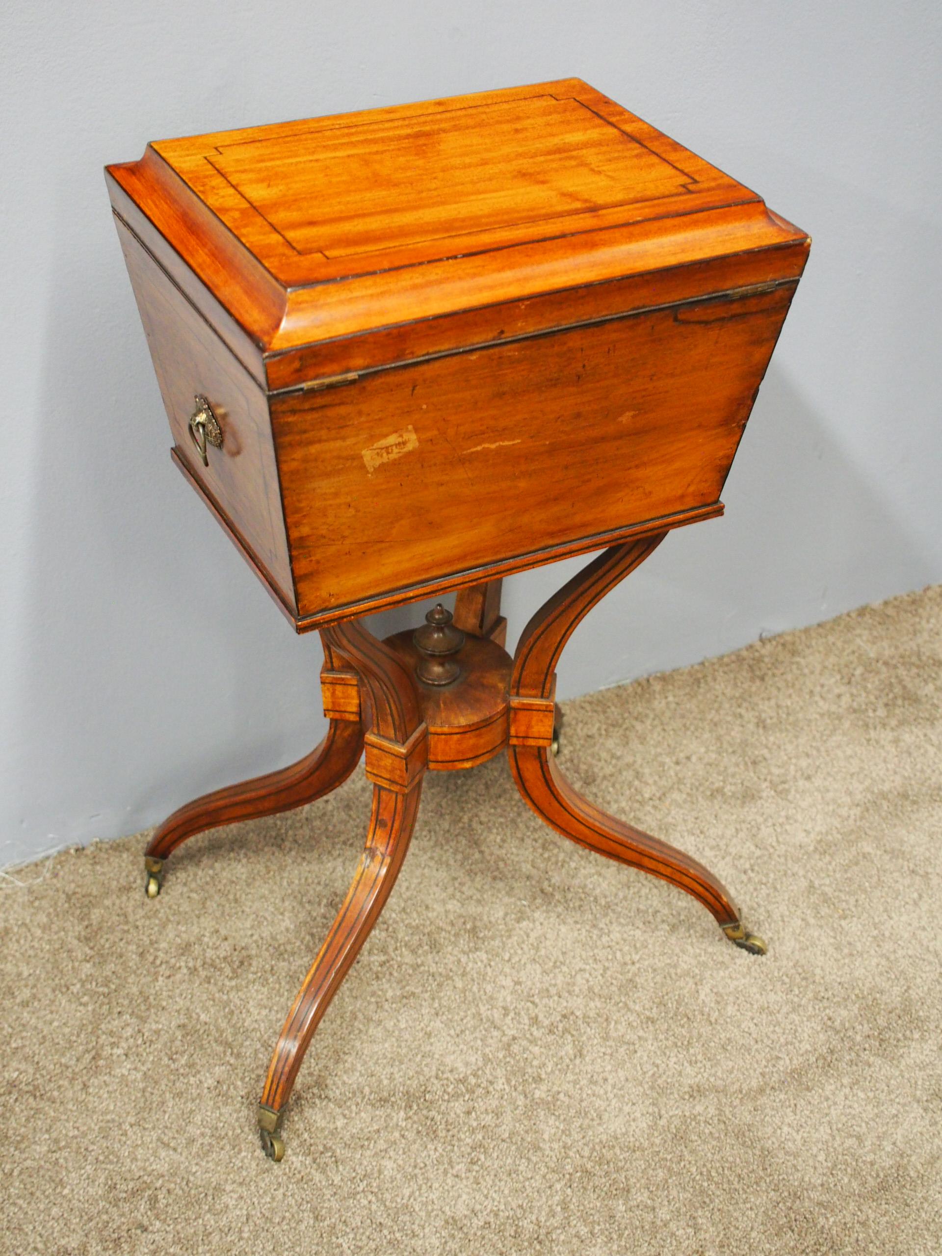 Regency Mahogany and Inlaid Teapoy For Sale 10