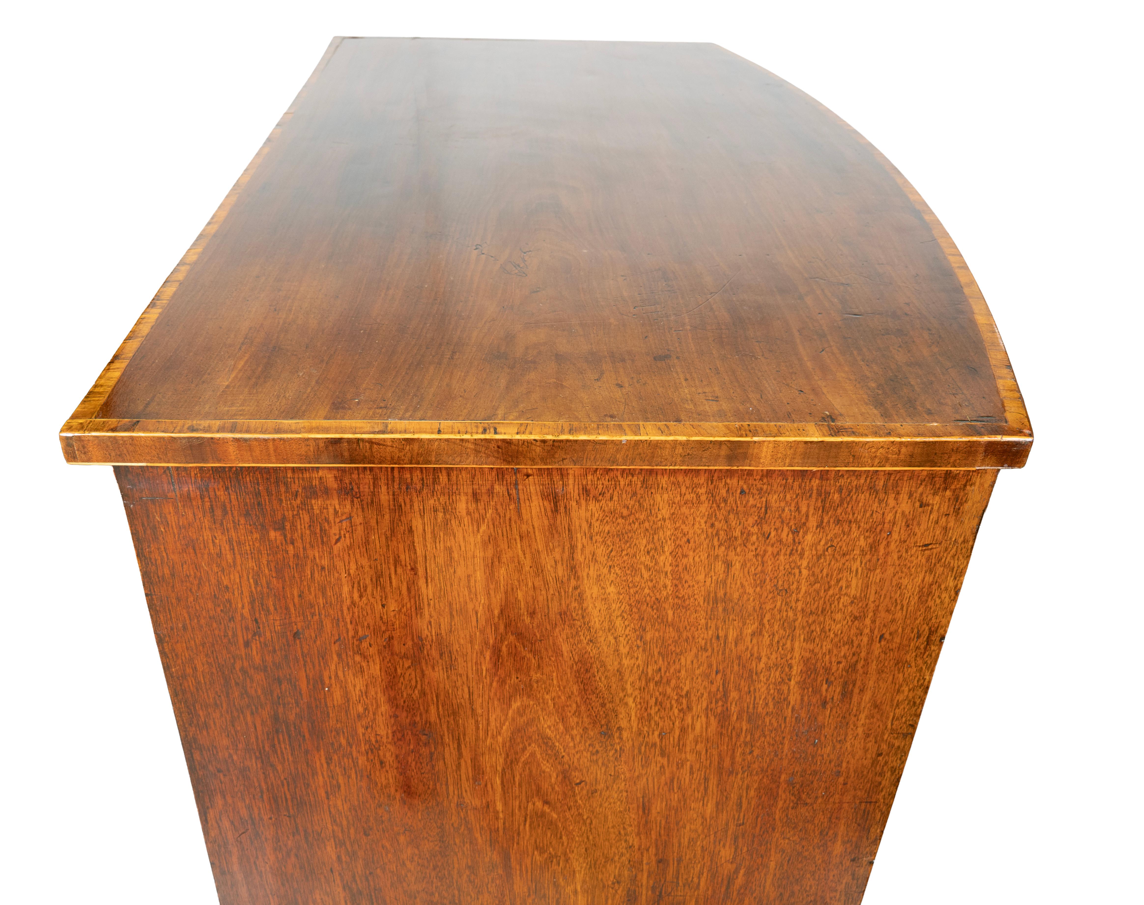 Regency Mahogany And Rosewood Banded Chest Of Drawers For Sale 4