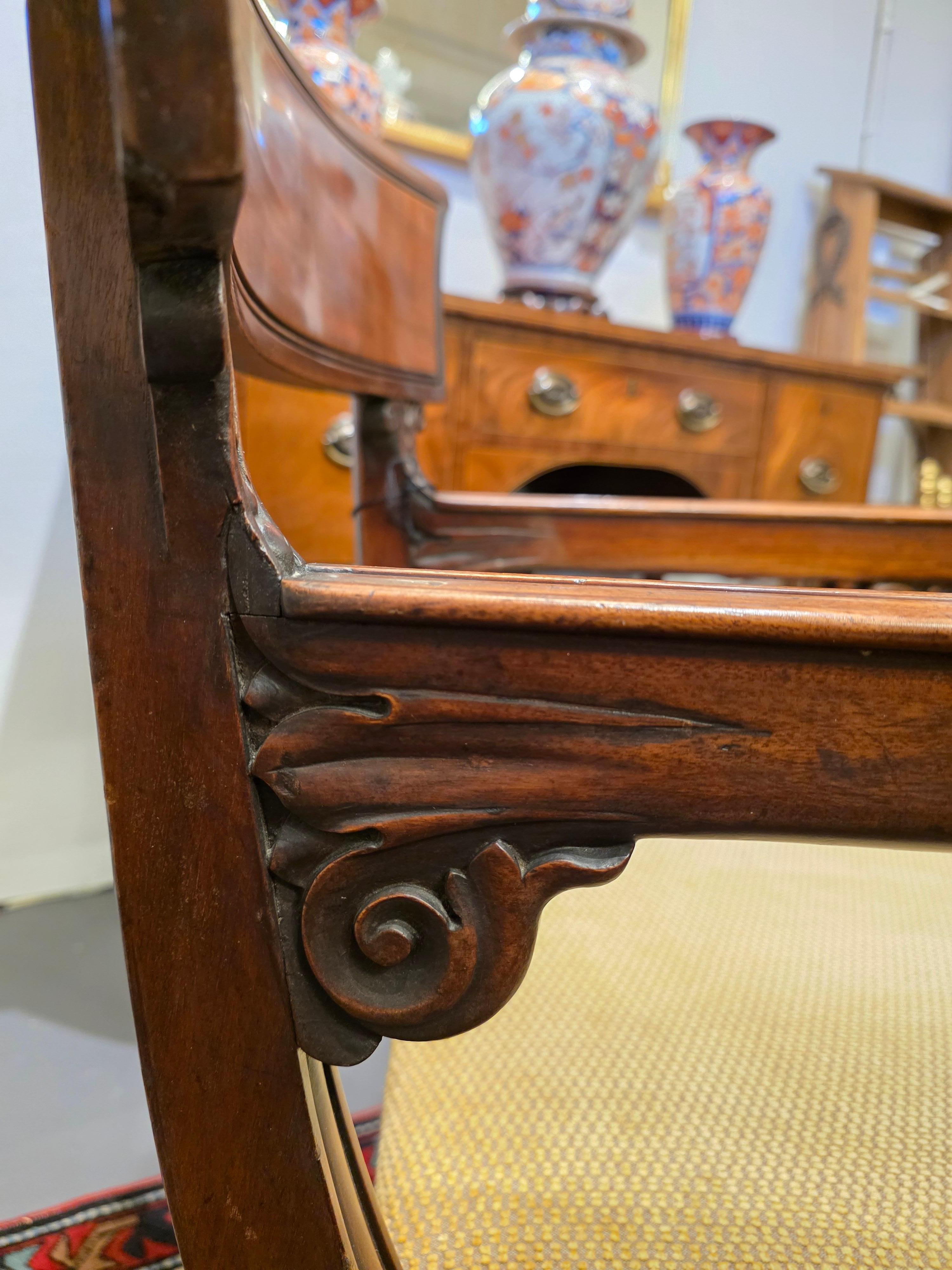 Chaise à accoudoirs Regency en acajou Circa 1825 en vente 6
