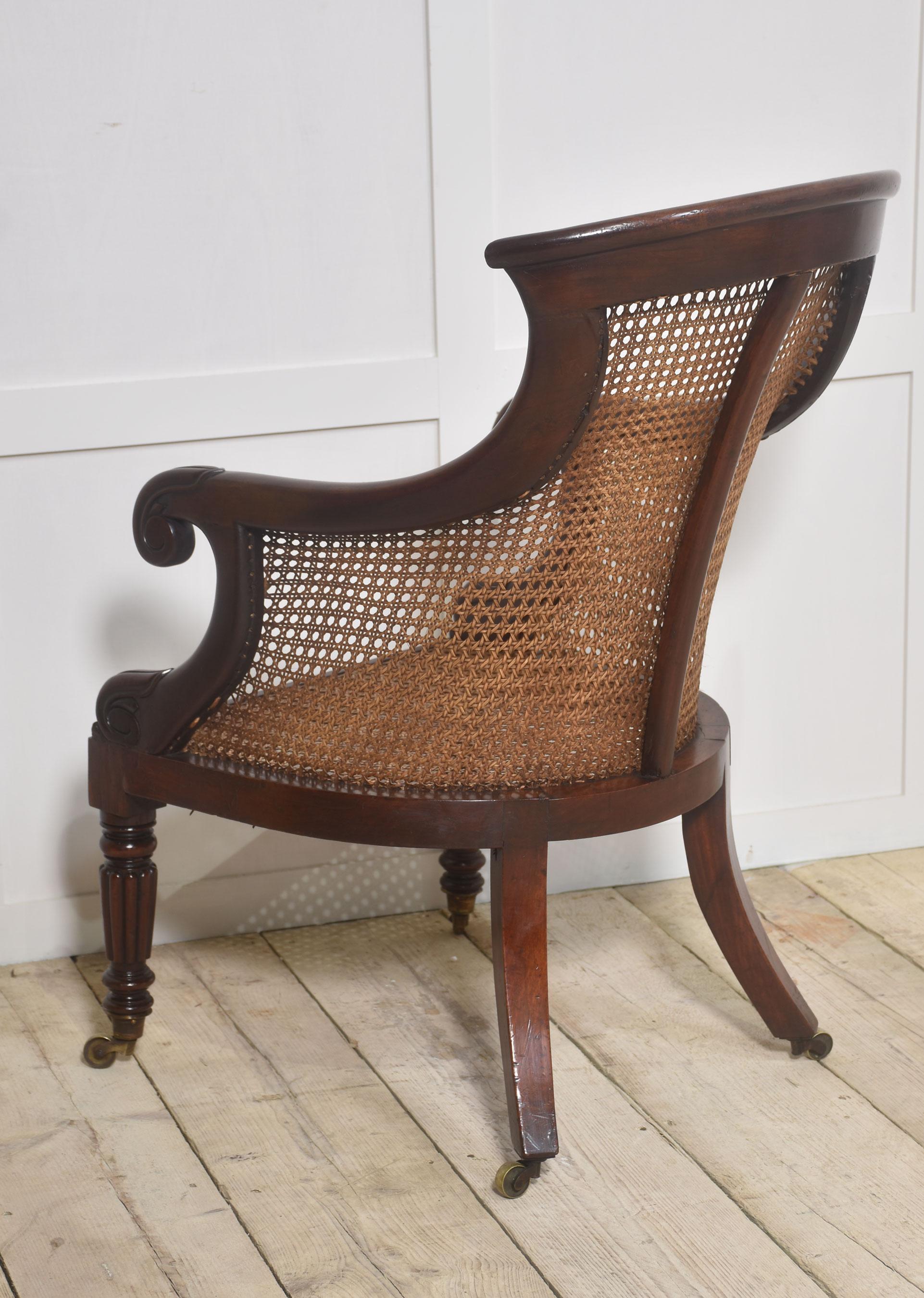 Poltrona Bergere in mogano Regency in vendita 6