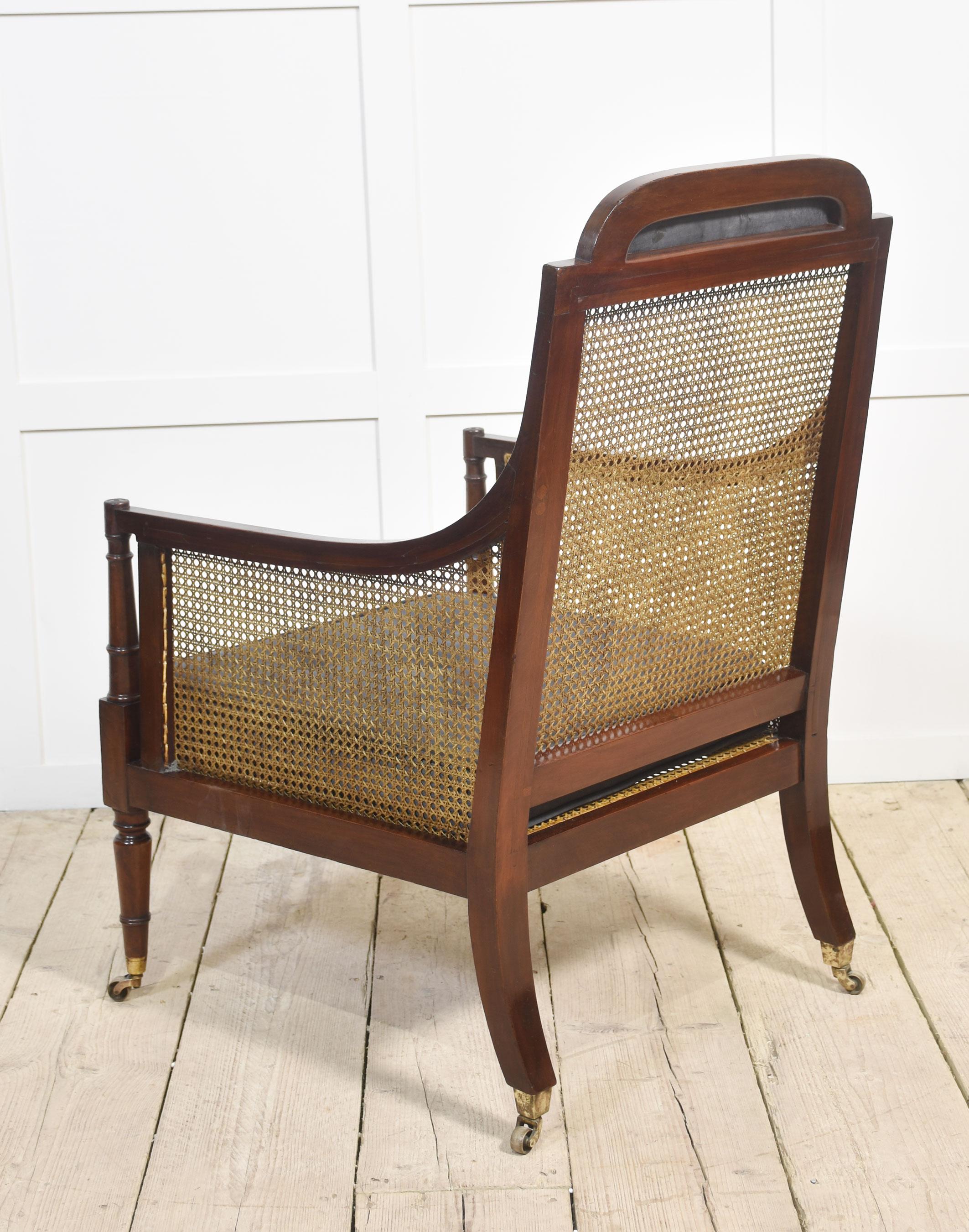 Poltrona bergere Regency in mogano in vendita 6