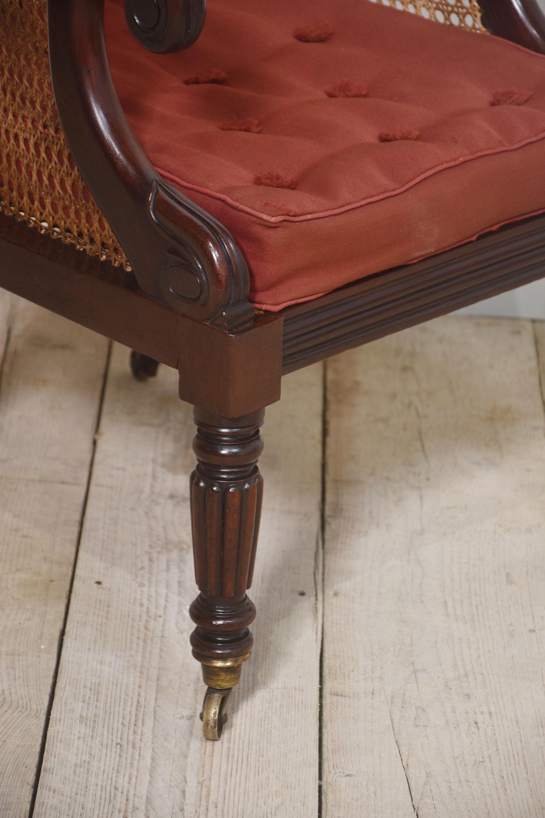 Poltrona Bergere in mogano Regency in vendita 1