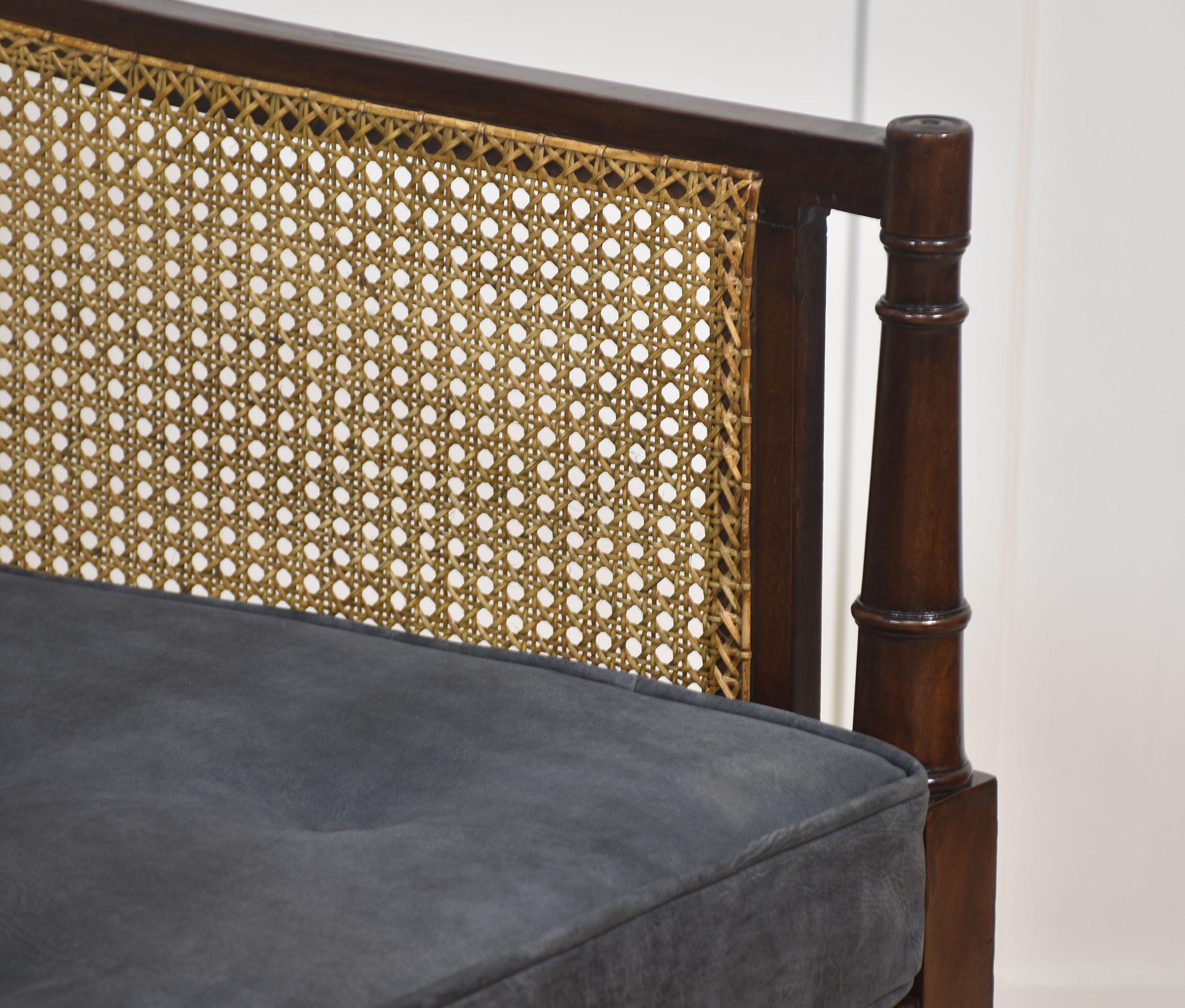 Poltrona bergere Regency in mogano in vendita 3
