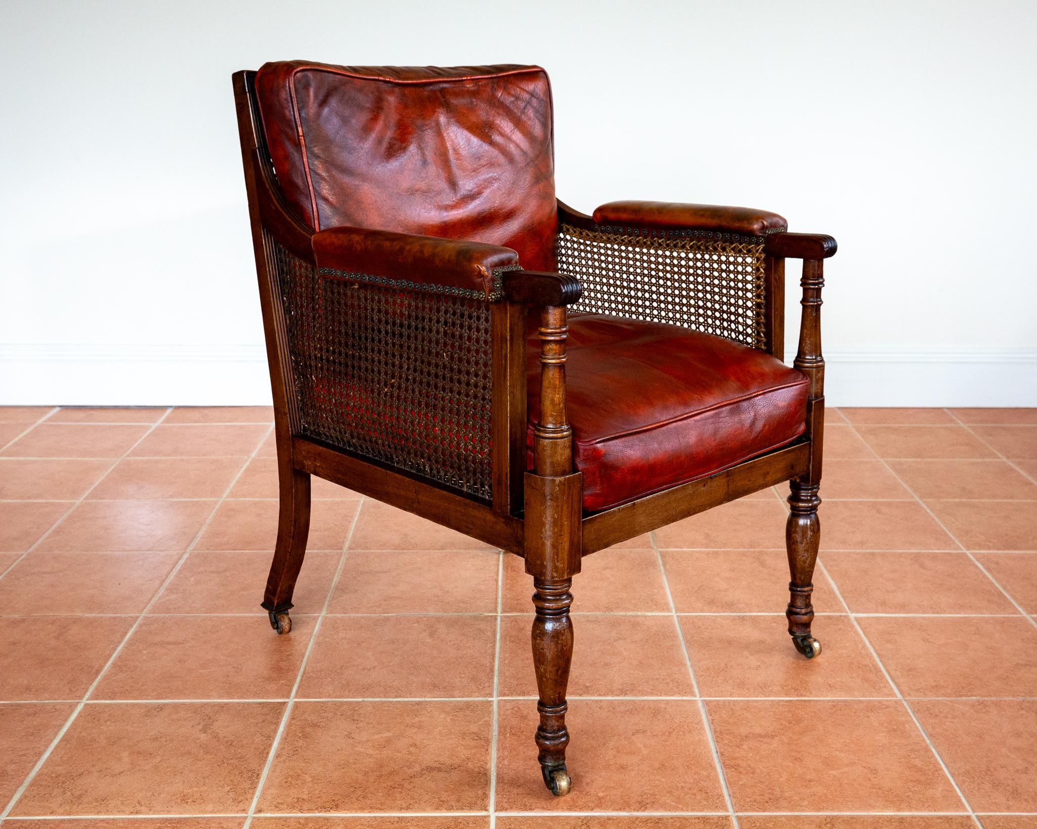 Regency Mahogany Bergere Leather Library Chair 1810-1820 Georgian Red Armchair For Sale 4
