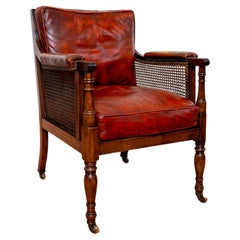 Silla de Biblioteca de Caoba Bergere de Cuero de la Regencia 1810-1820 Sillón Georgiano Rojo
