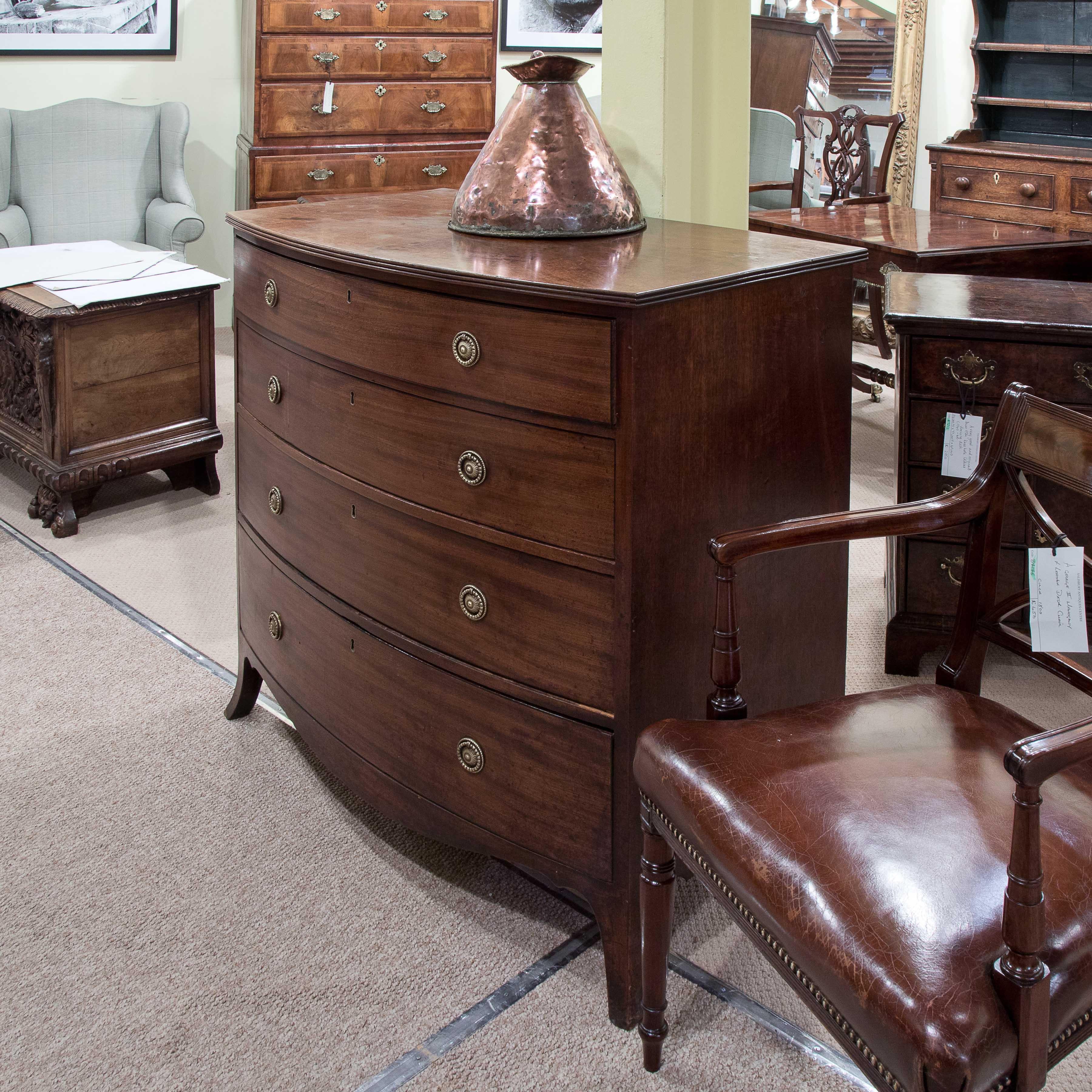 Regency Mahogany Bow Front Chest of Drawers For Sale 3