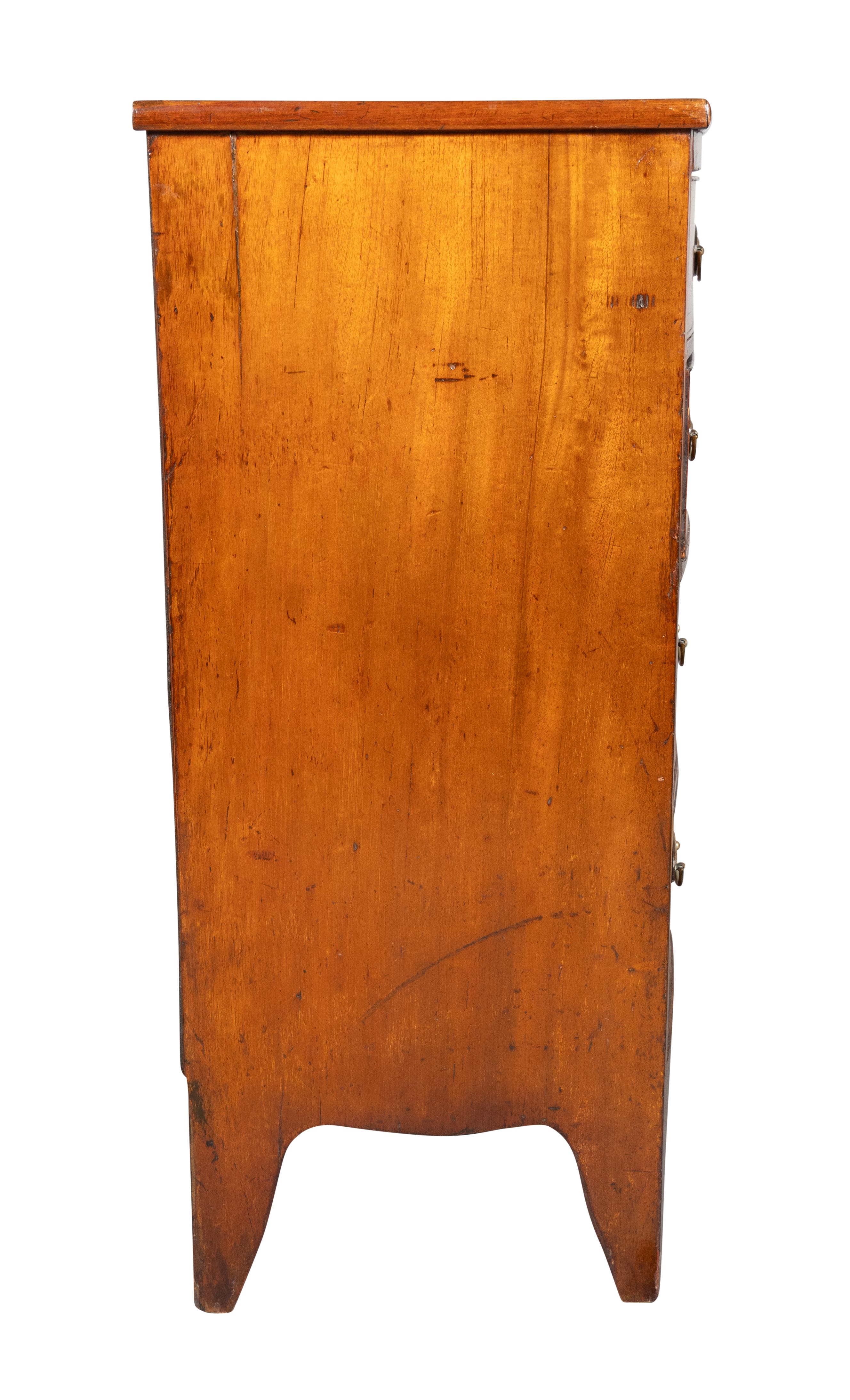 Regency Mahogany Bowfront Chest Of Drawers In Good Condition In Essex, MA