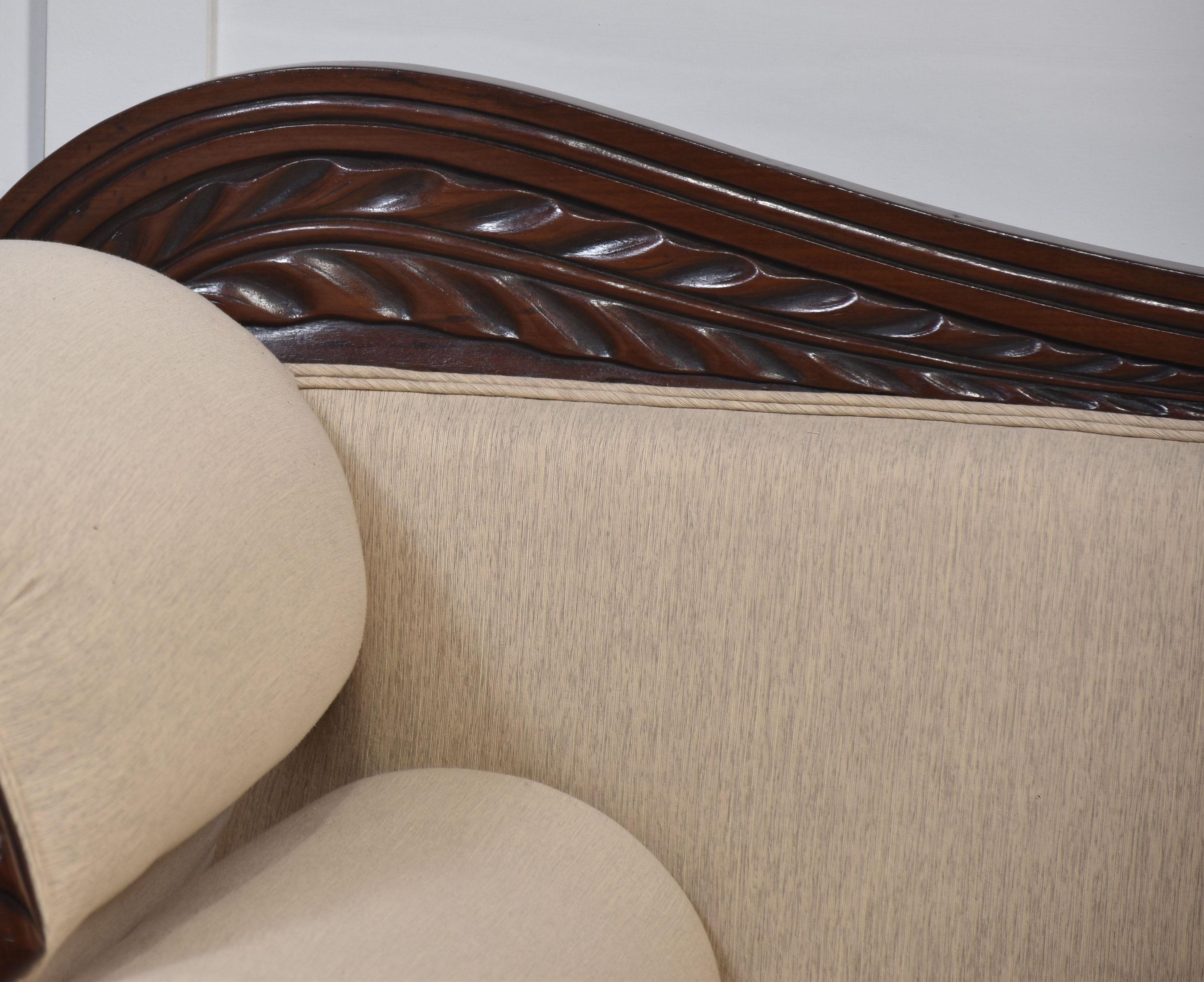 Regency mahogany brass inlaid settee In Good Condition For Sale In Cheshire, GB