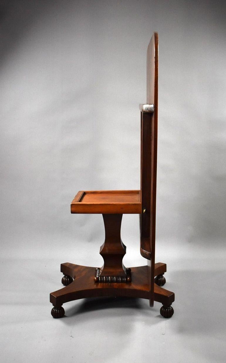 Regency Mahogany Breakfast Table Inglés en venta