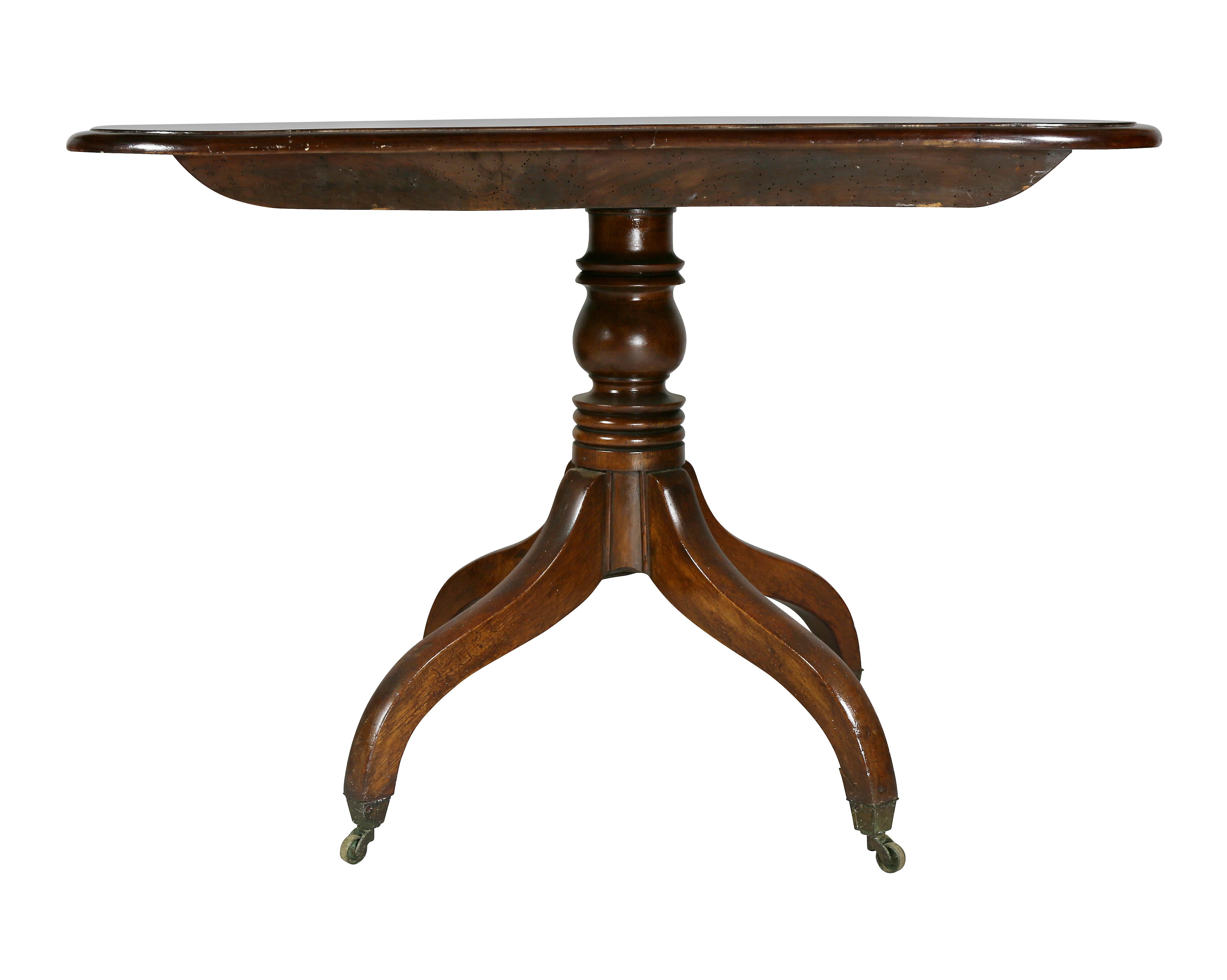 Regency Mahogany Breakfast Table In Good Condition In Essex, MA