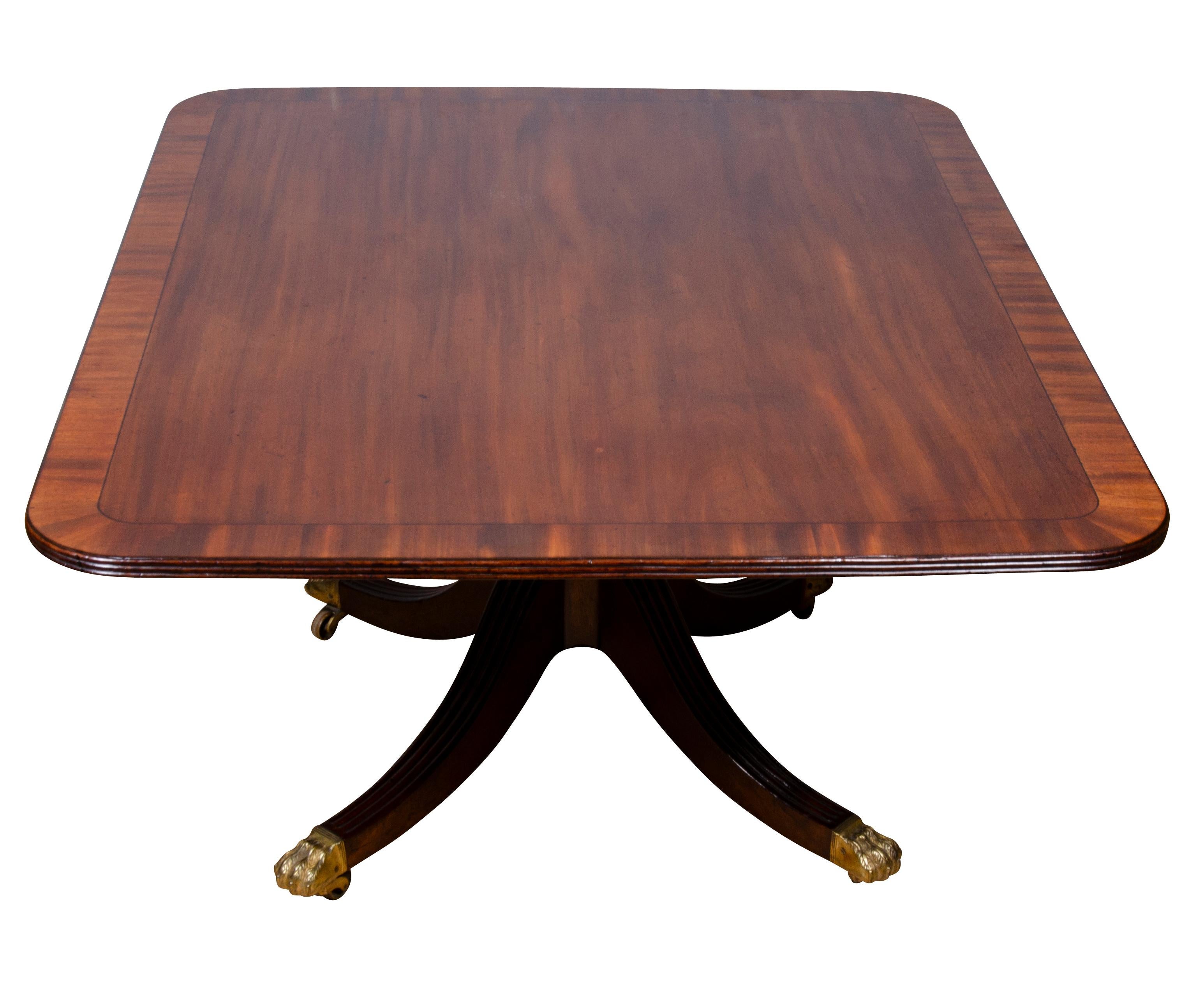 Regency Mahogany Breakfast Table In Good Condition For Sale In Essex, MA