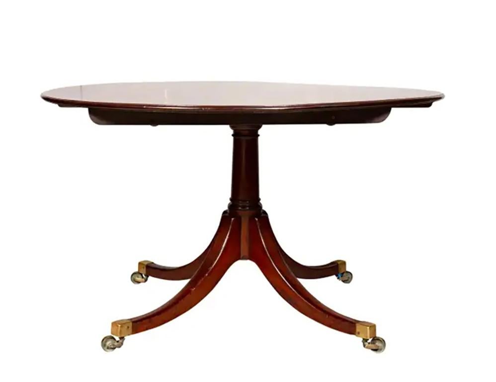 Table à déjeuner Regency en acajou en vente 2